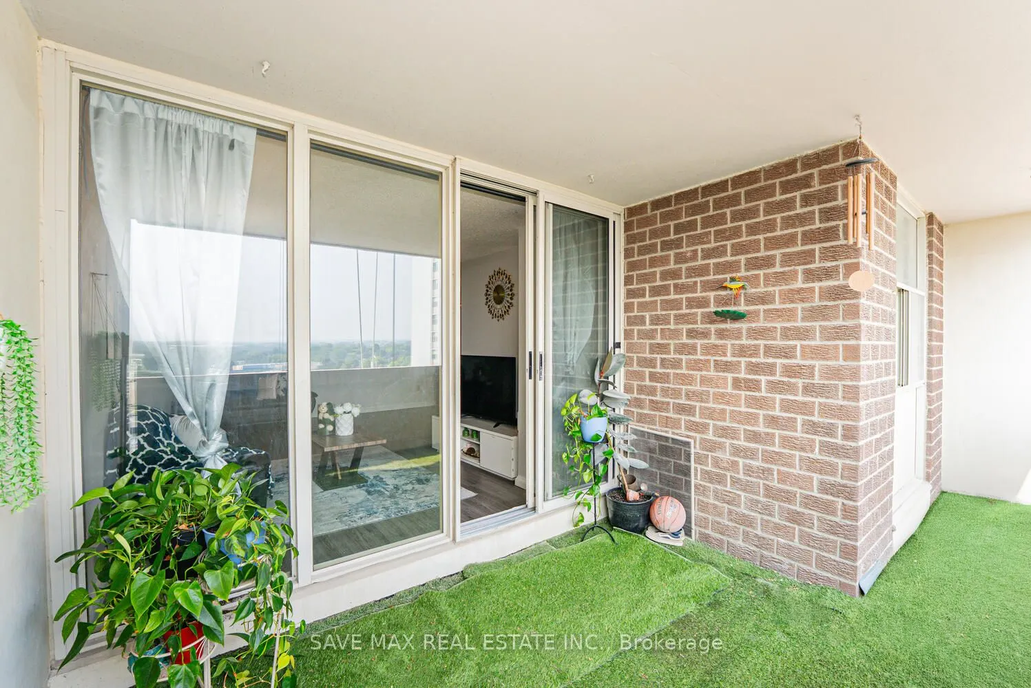 44 Falby Court, #1203