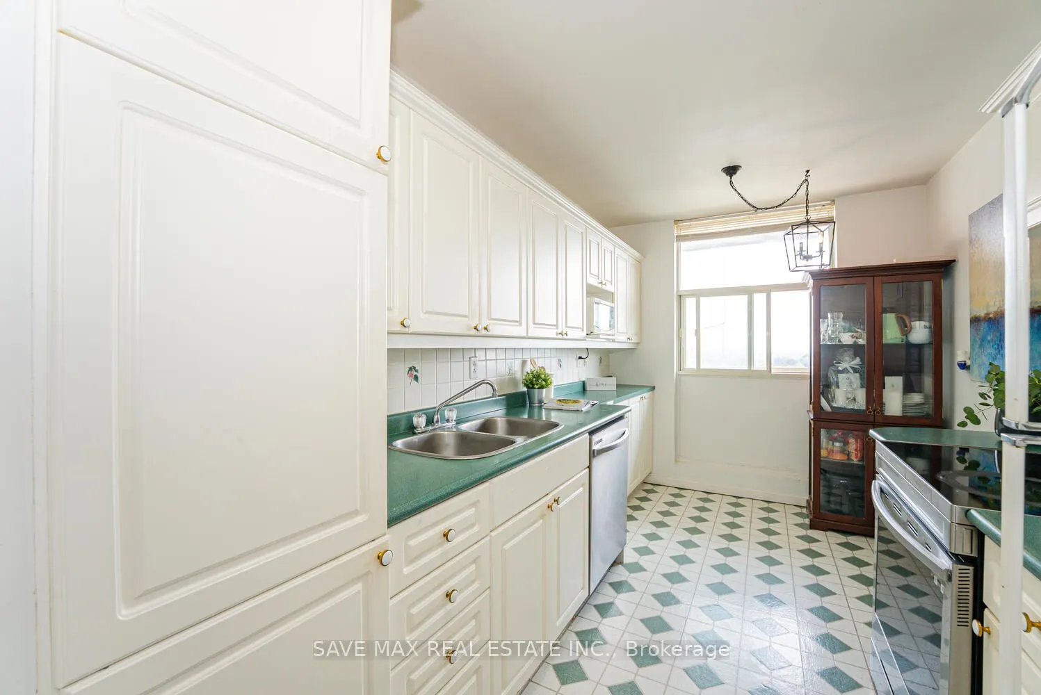 44 Falby Court, #1203