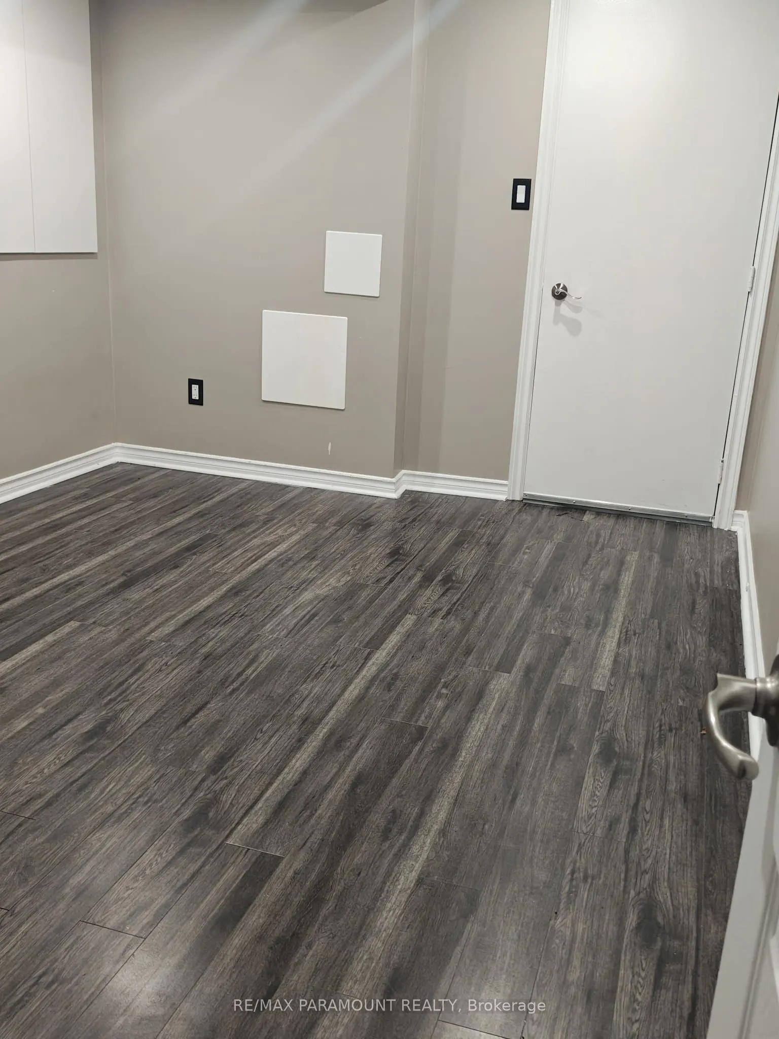 56 Oceanpearl Crescent, #Basement