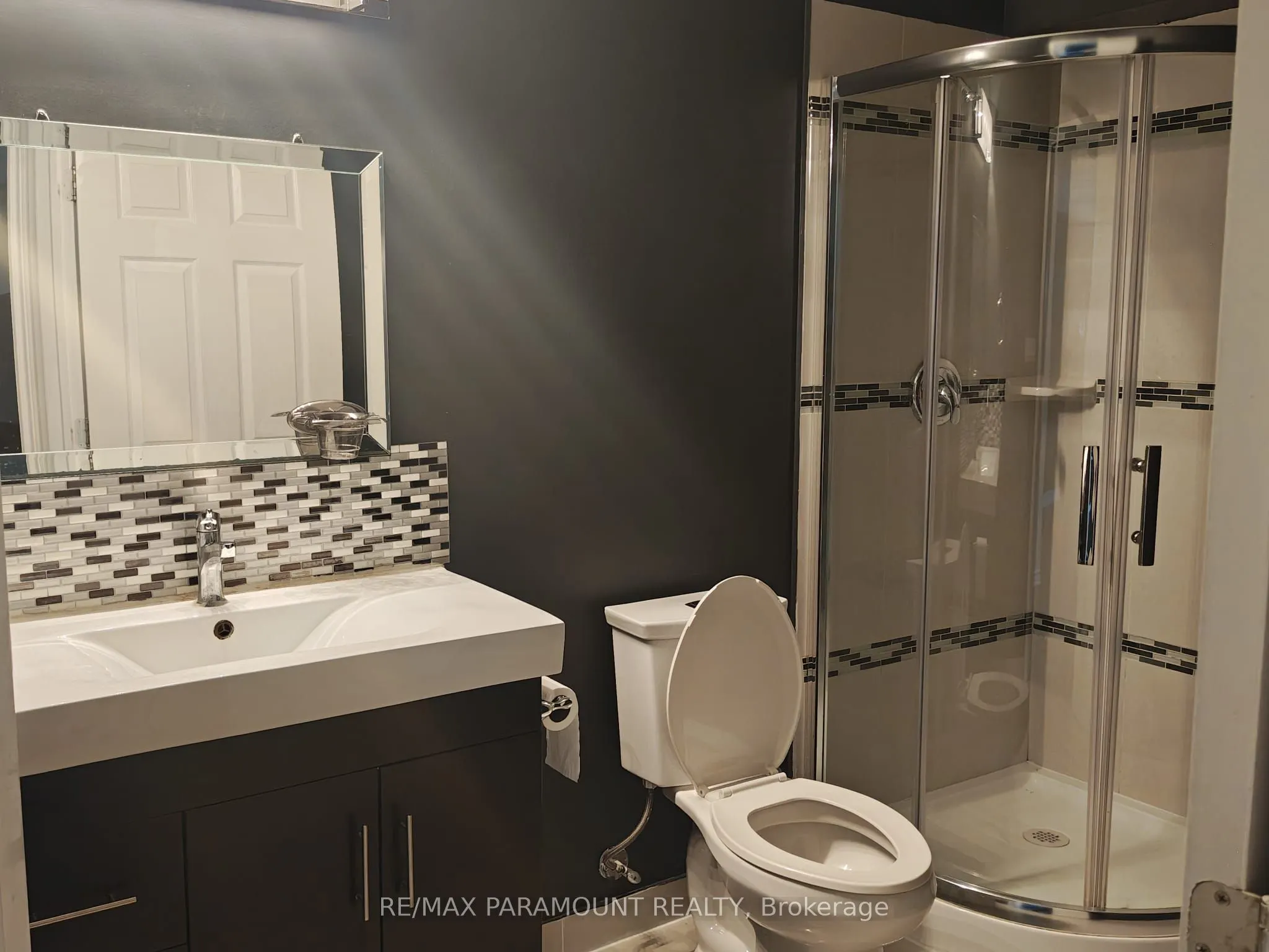 56 Oceanpearl Crescent, #Basement