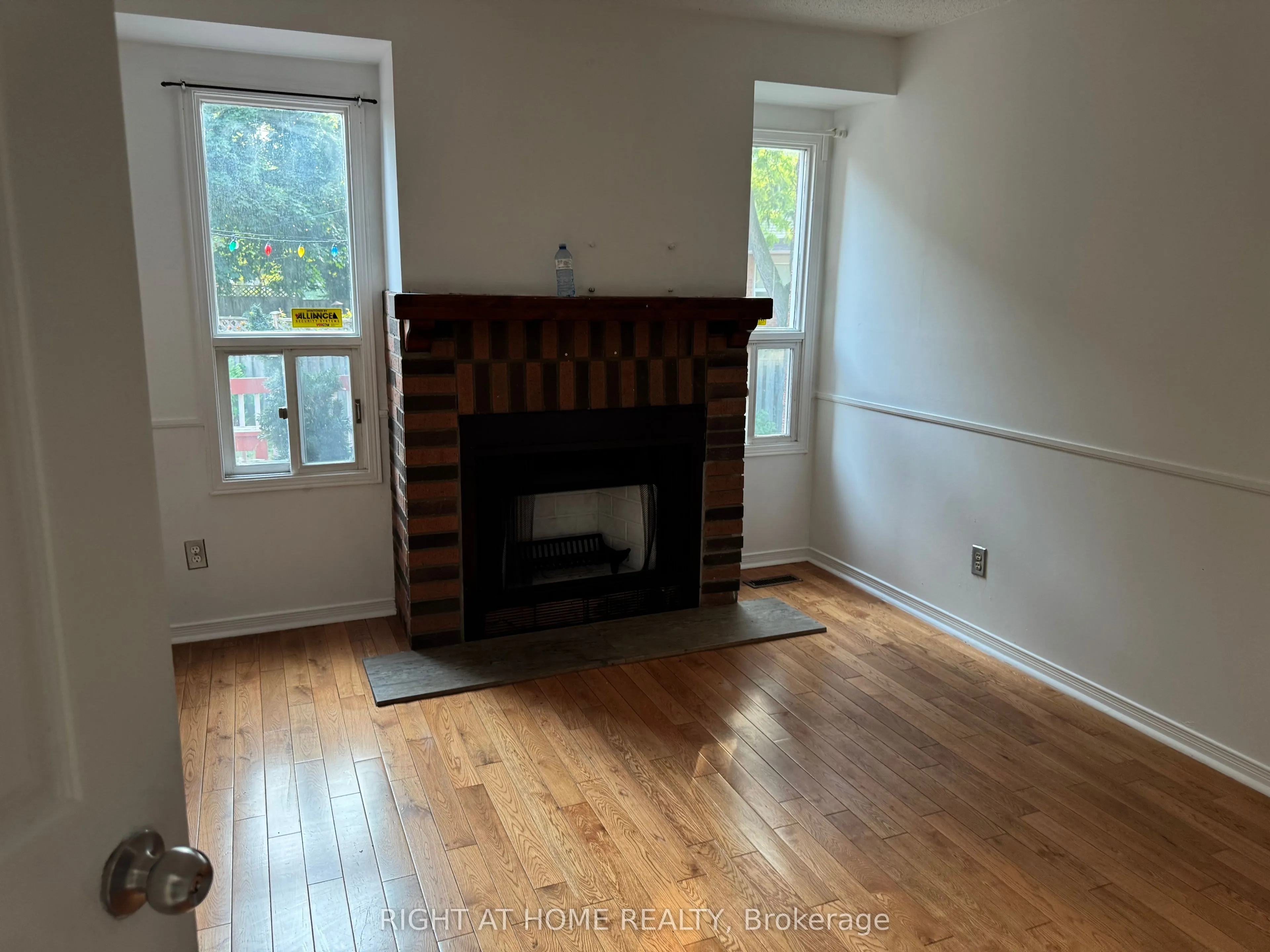 141 Sandown Avenue E