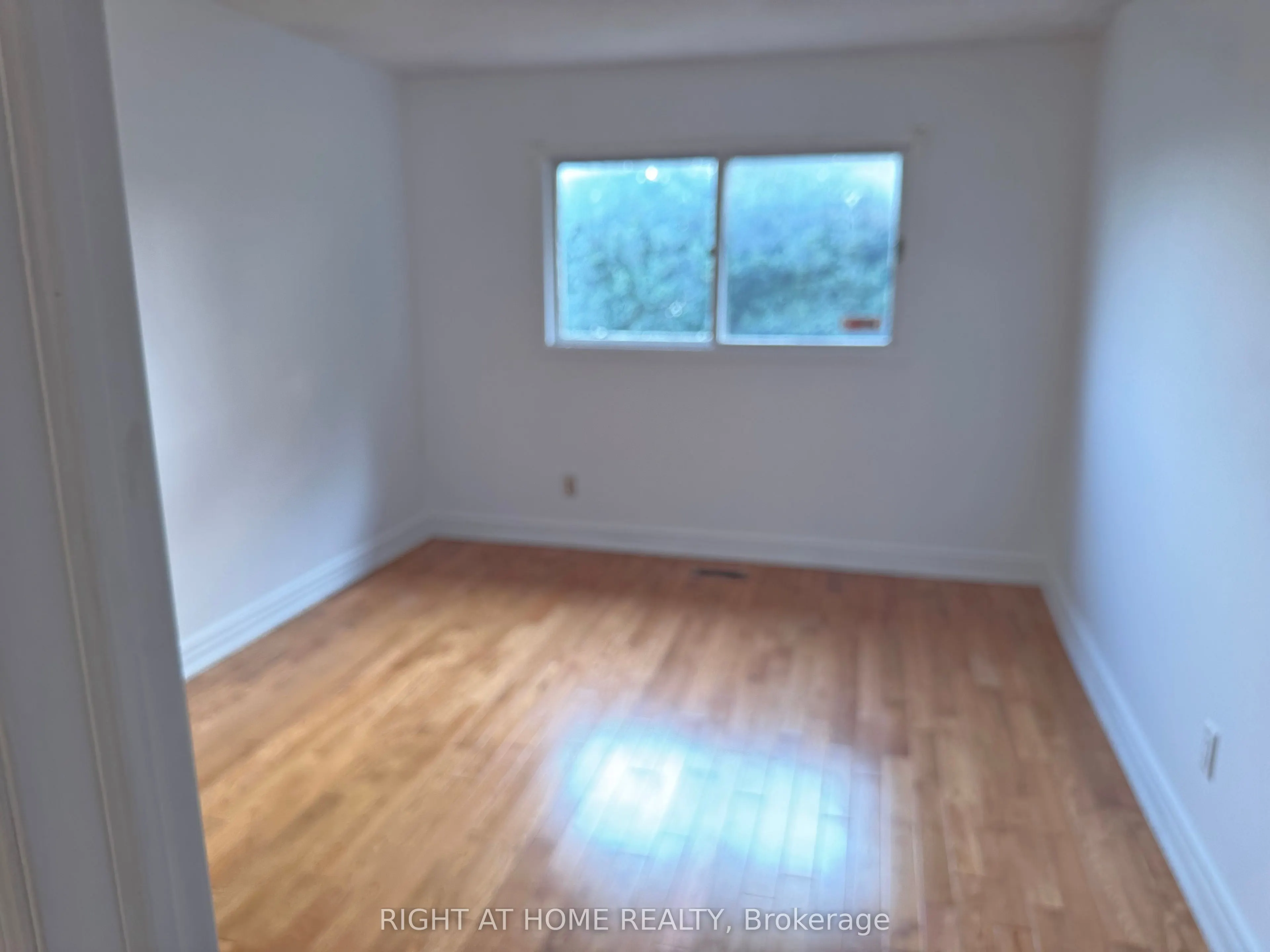 141 Sandown Avenue E