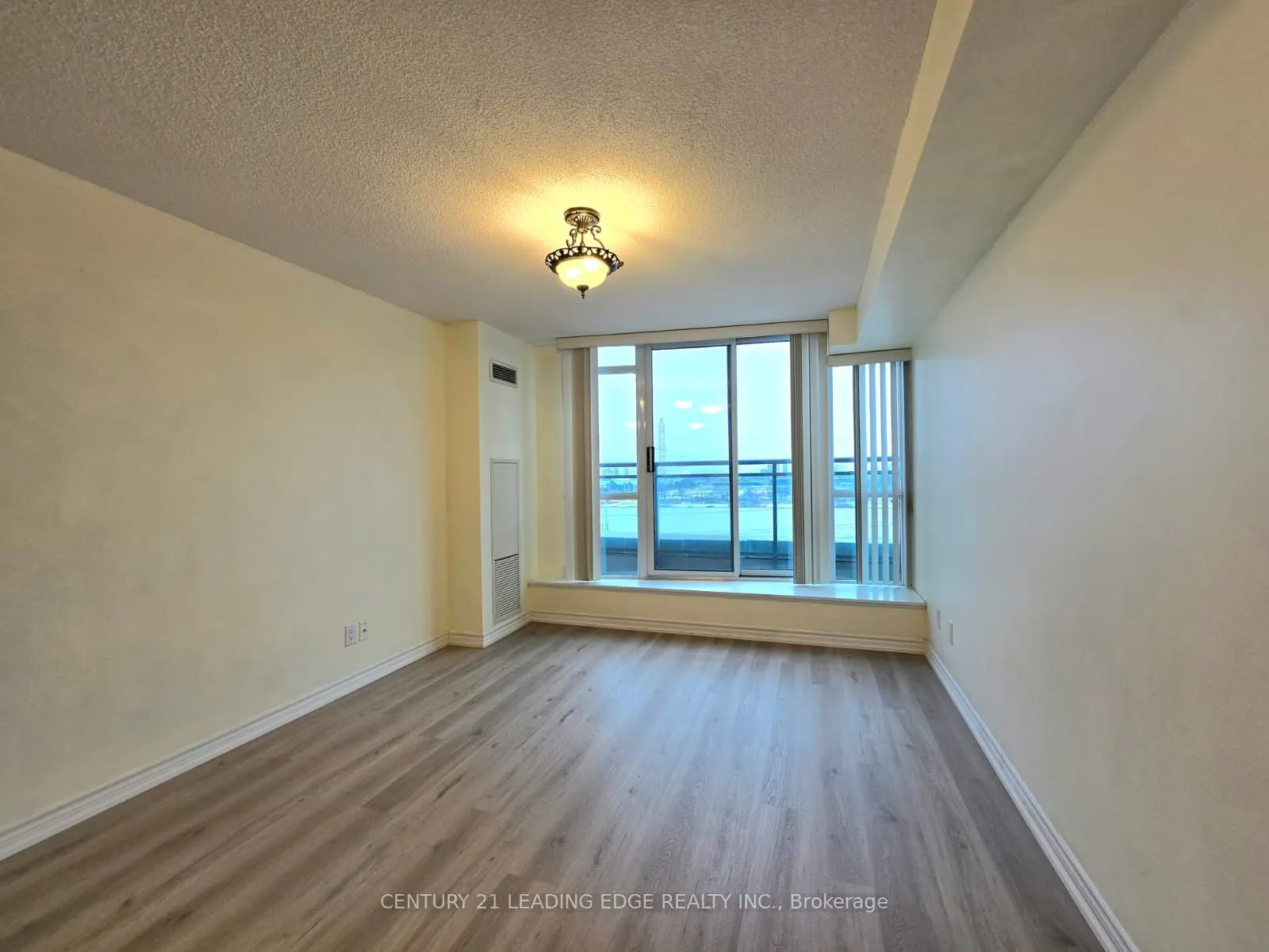 2020 Mcnicoll Avenue, #712