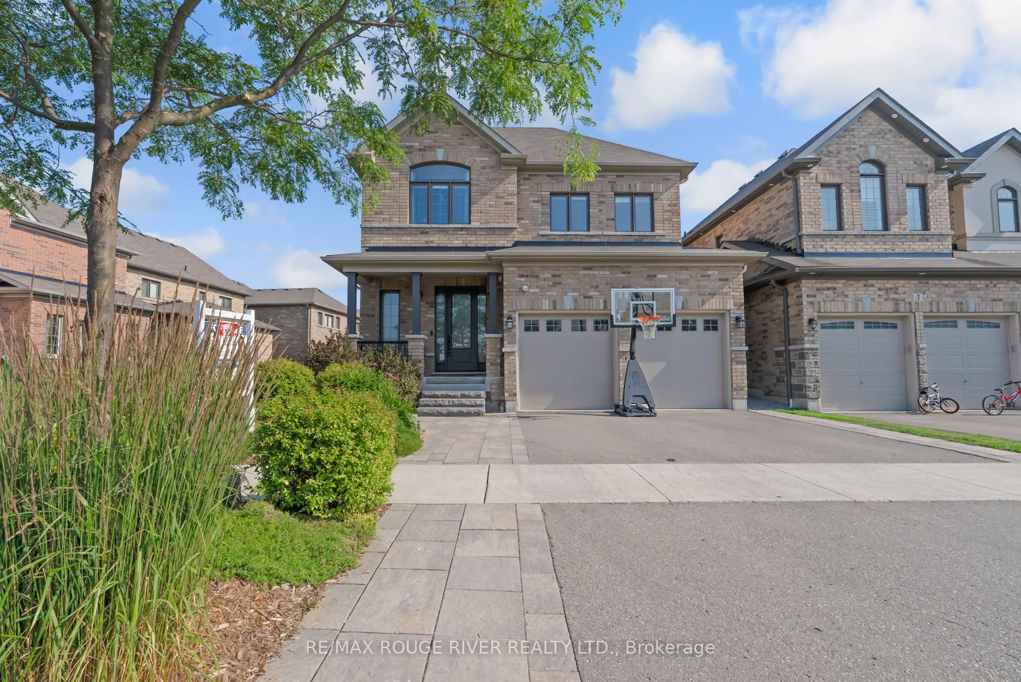 1 Lancewood Drive