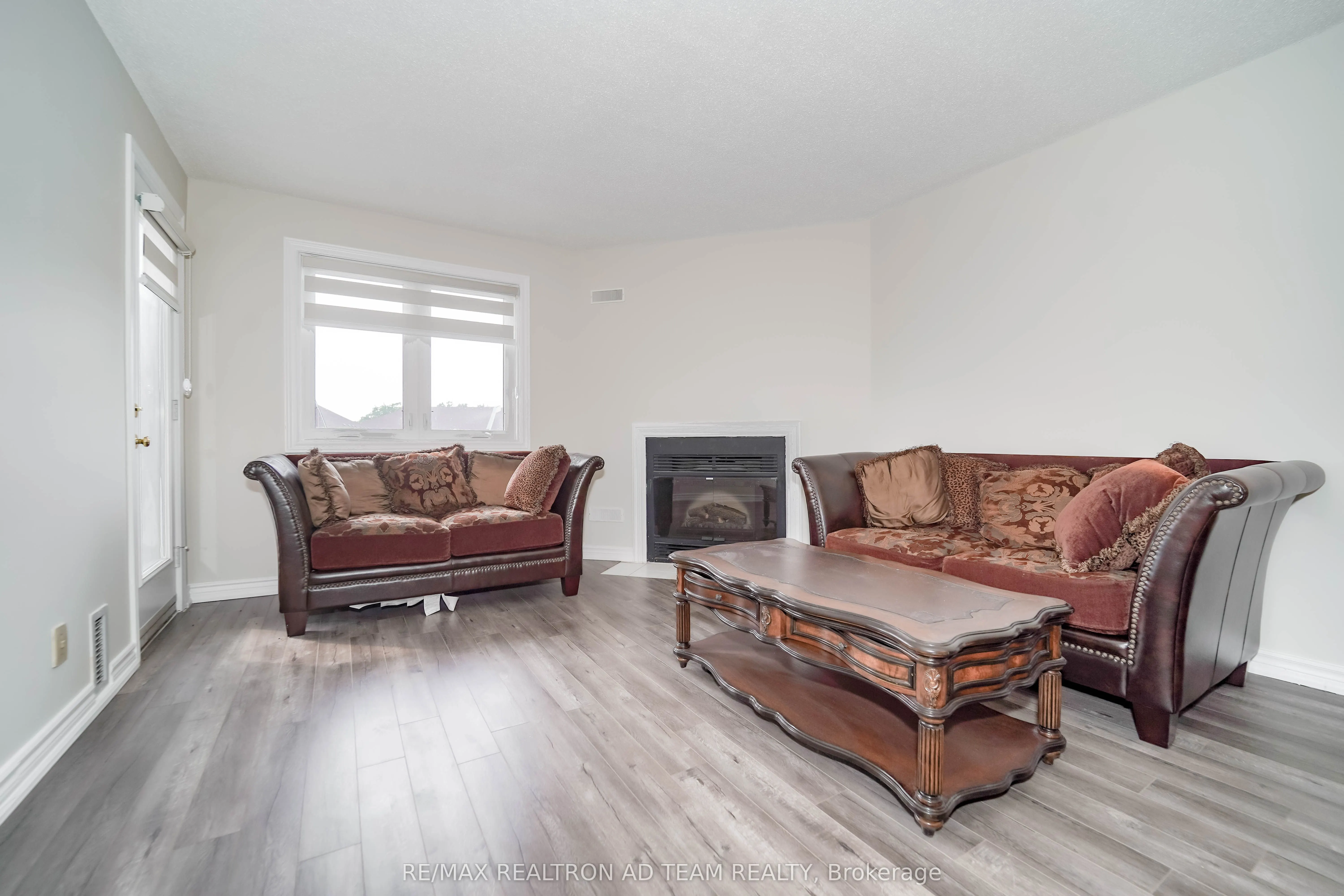 189 Lake Driveway W, #409