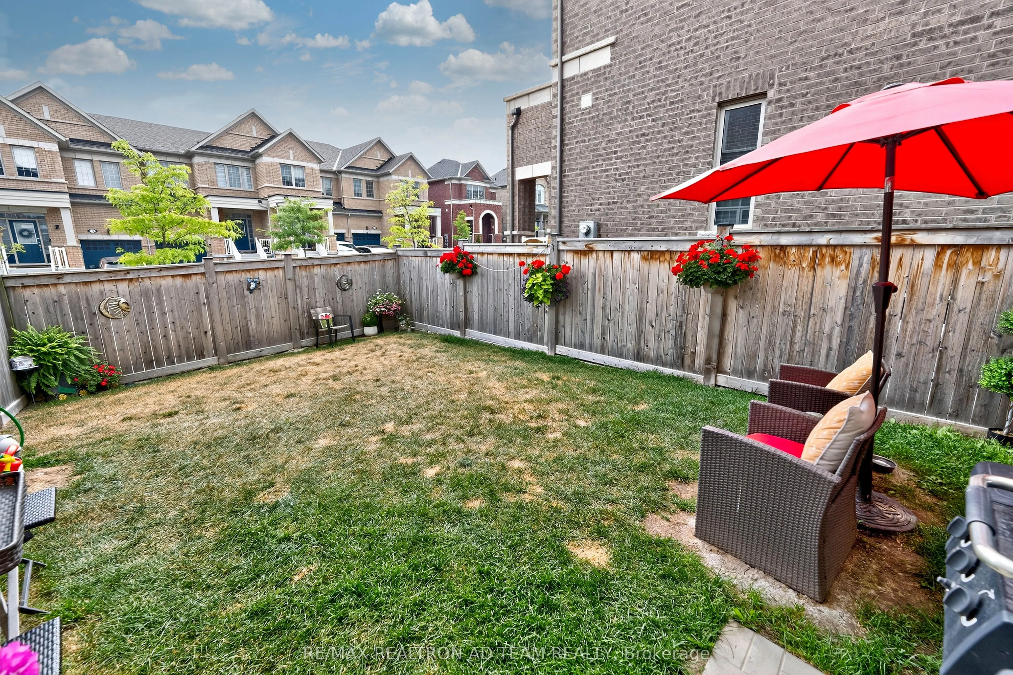 1153 Enchanted Crescent