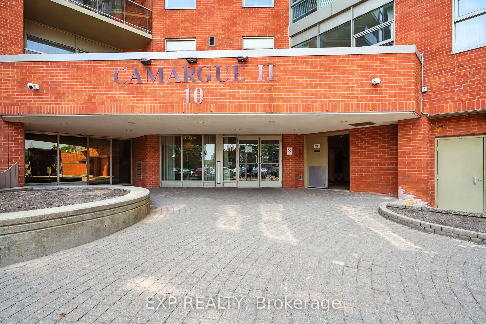 10 Dean Park Road, #1014