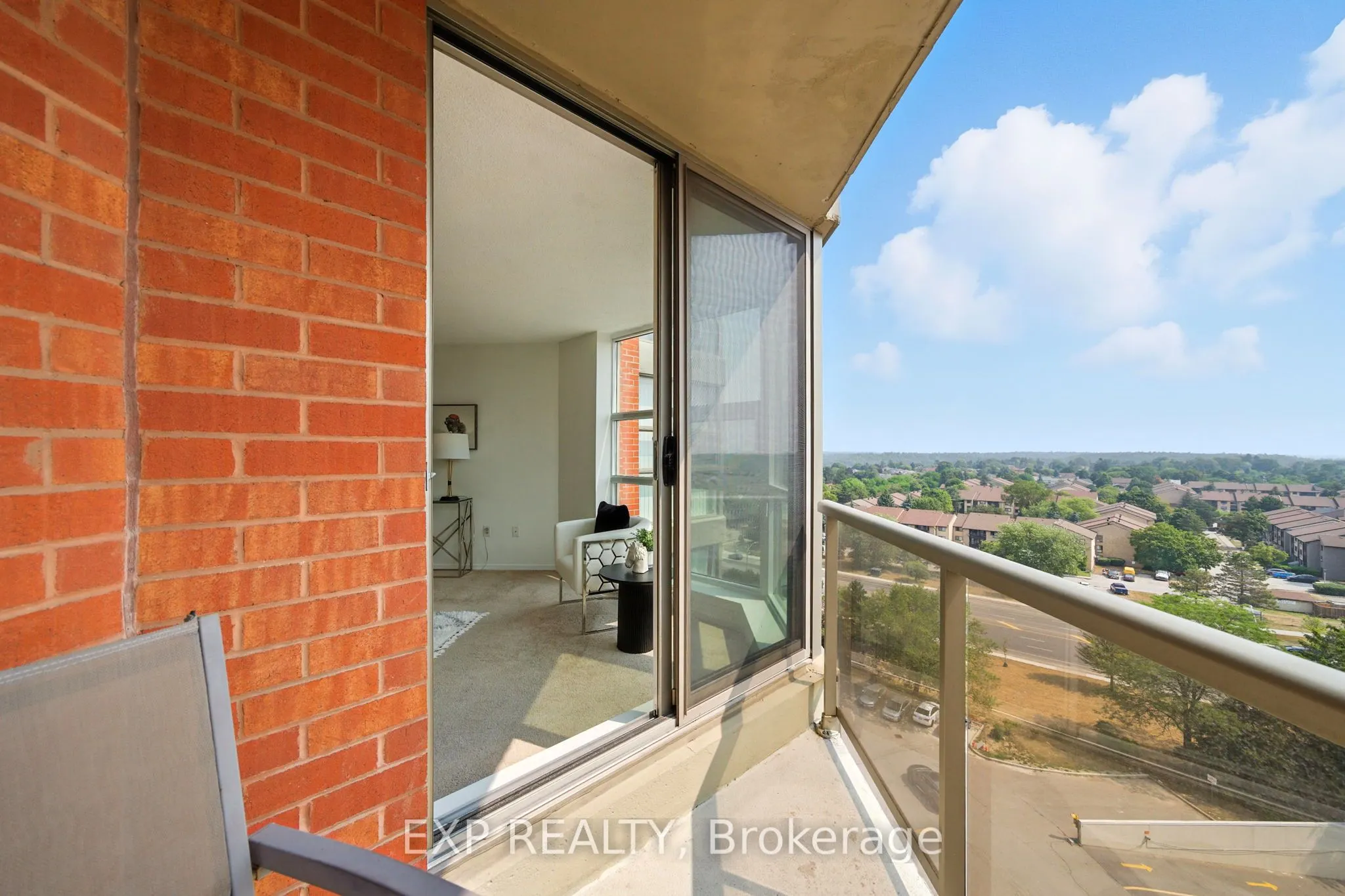 10 Dean Park Road, #1014