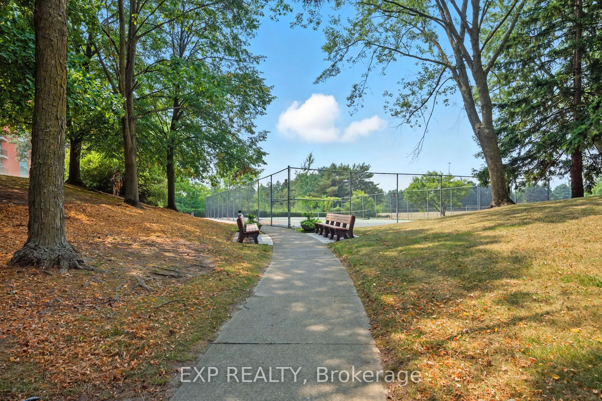 10 Dean Park Road, #1014