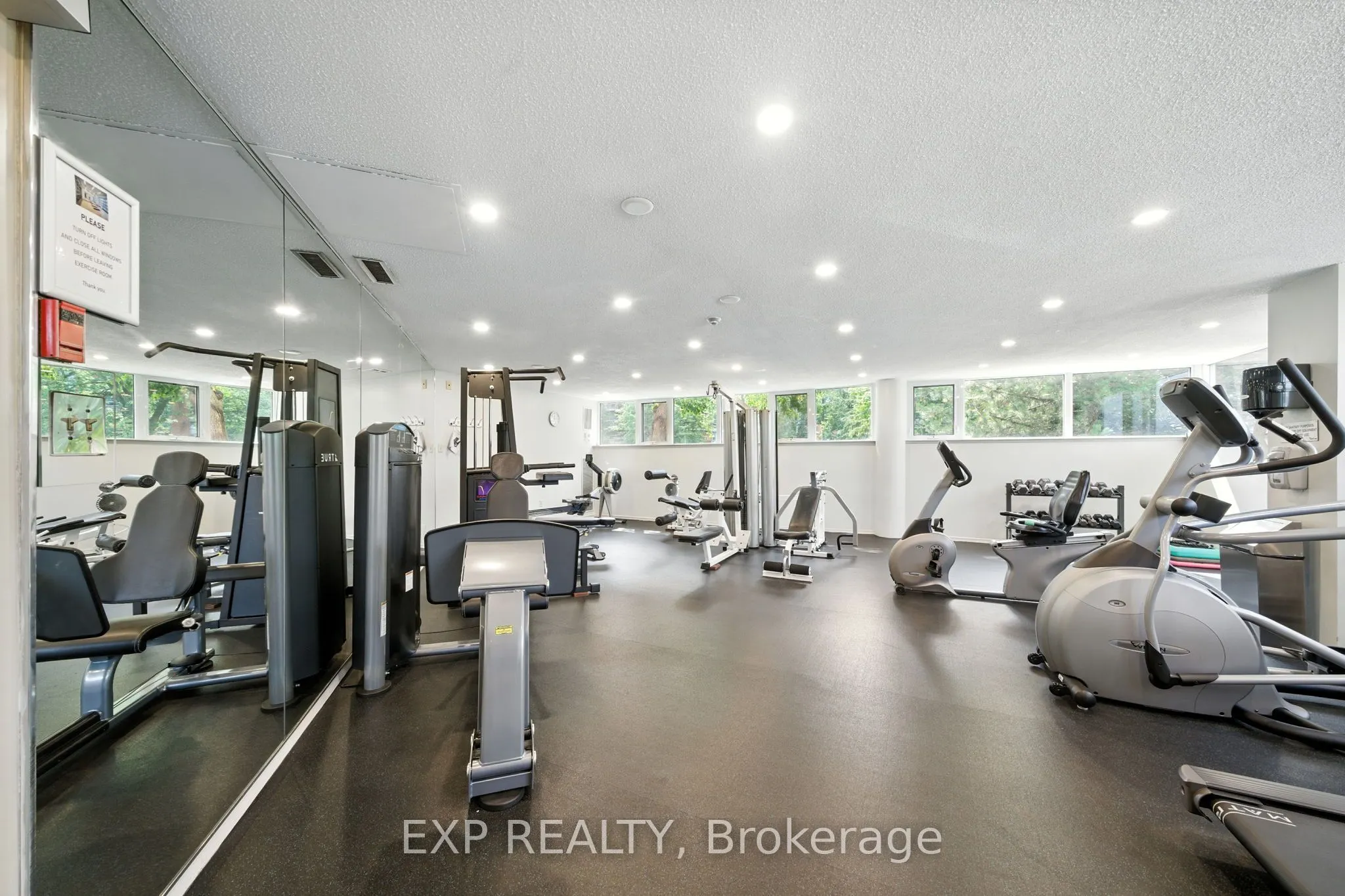 10 Dean Park Road, #1014