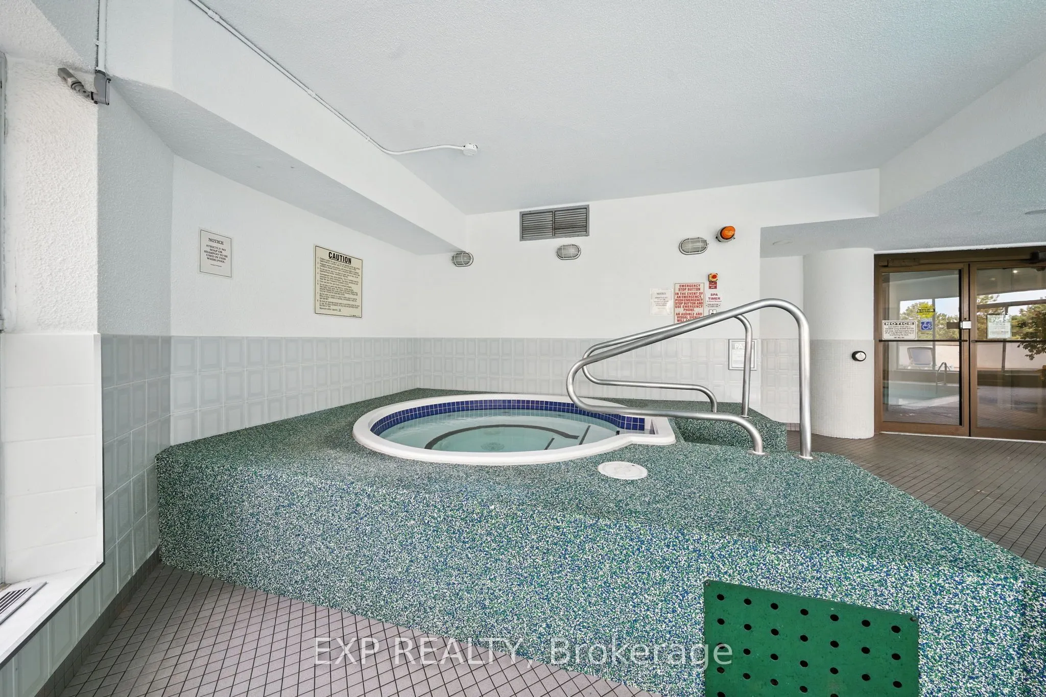 10 Dean Park Road, #1014