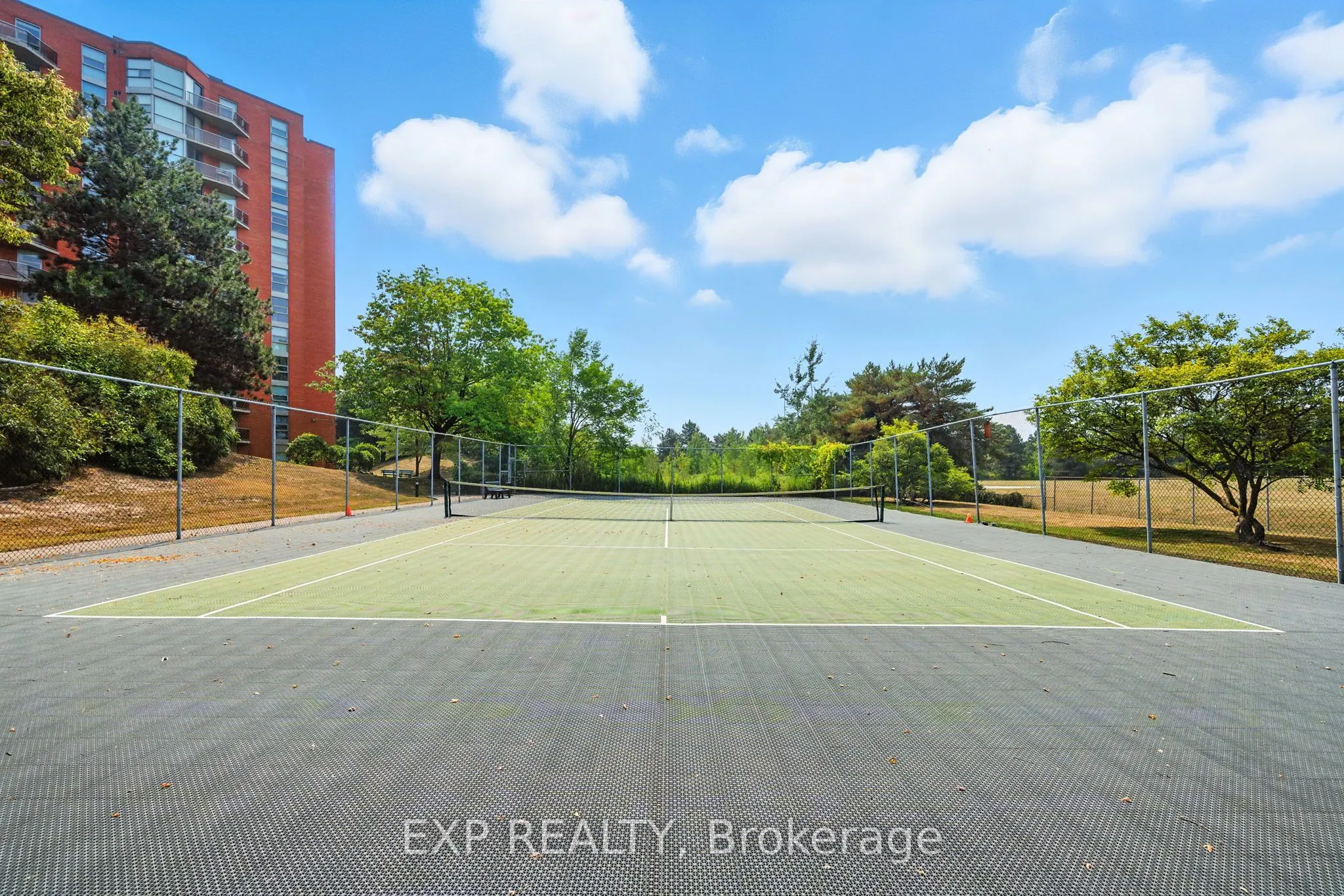 10 Dean Park Road, #1014