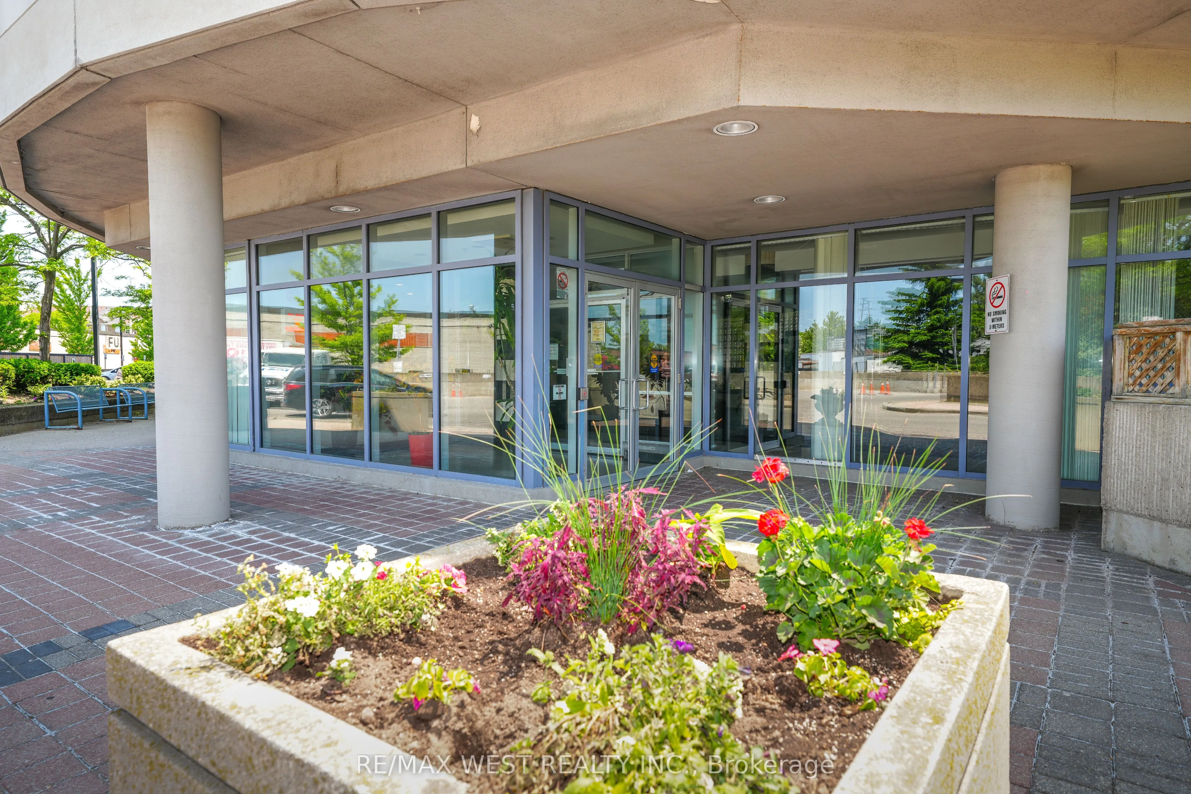 1470 Midland Avenue, #608
