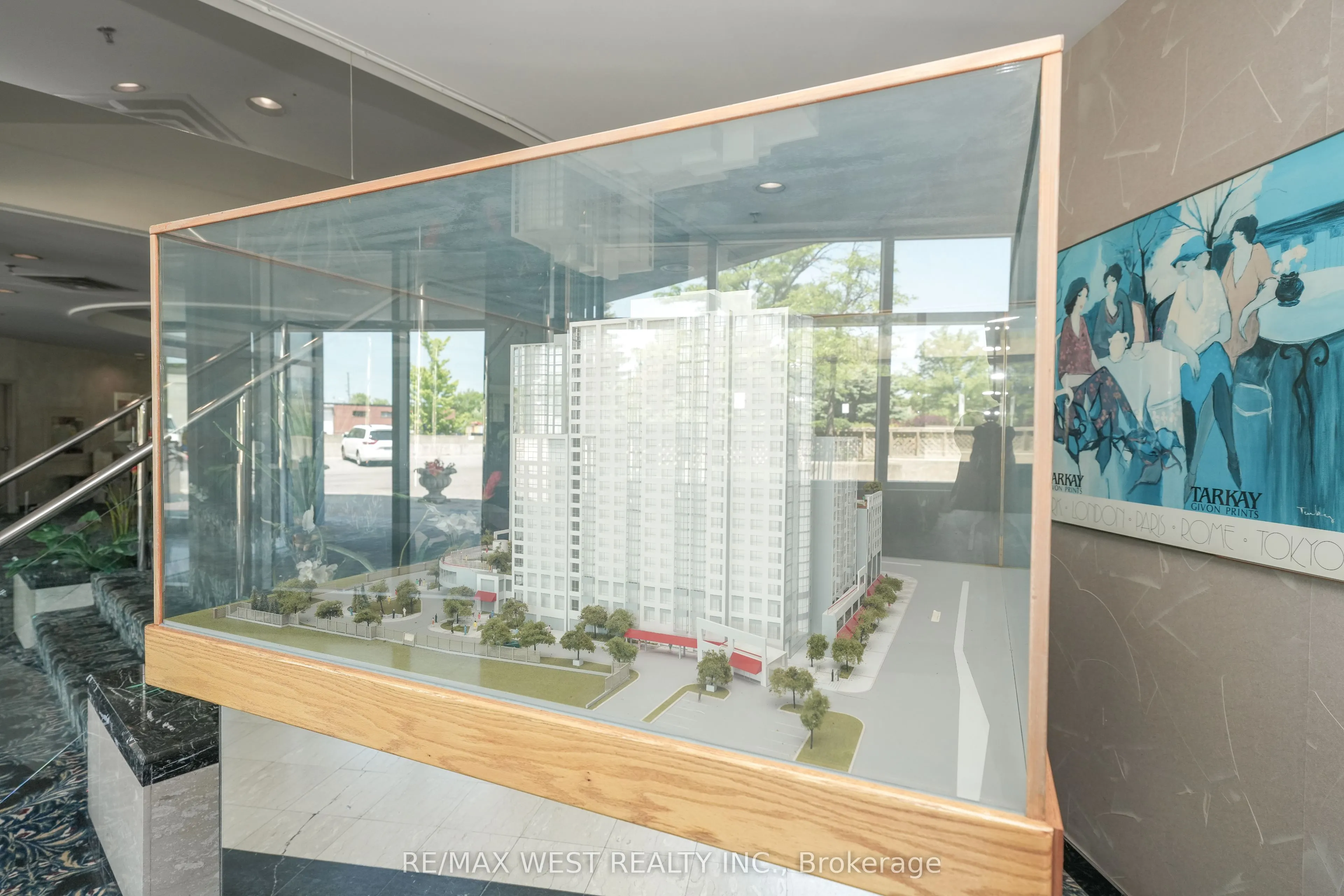 1470 Midland Avenue, #608