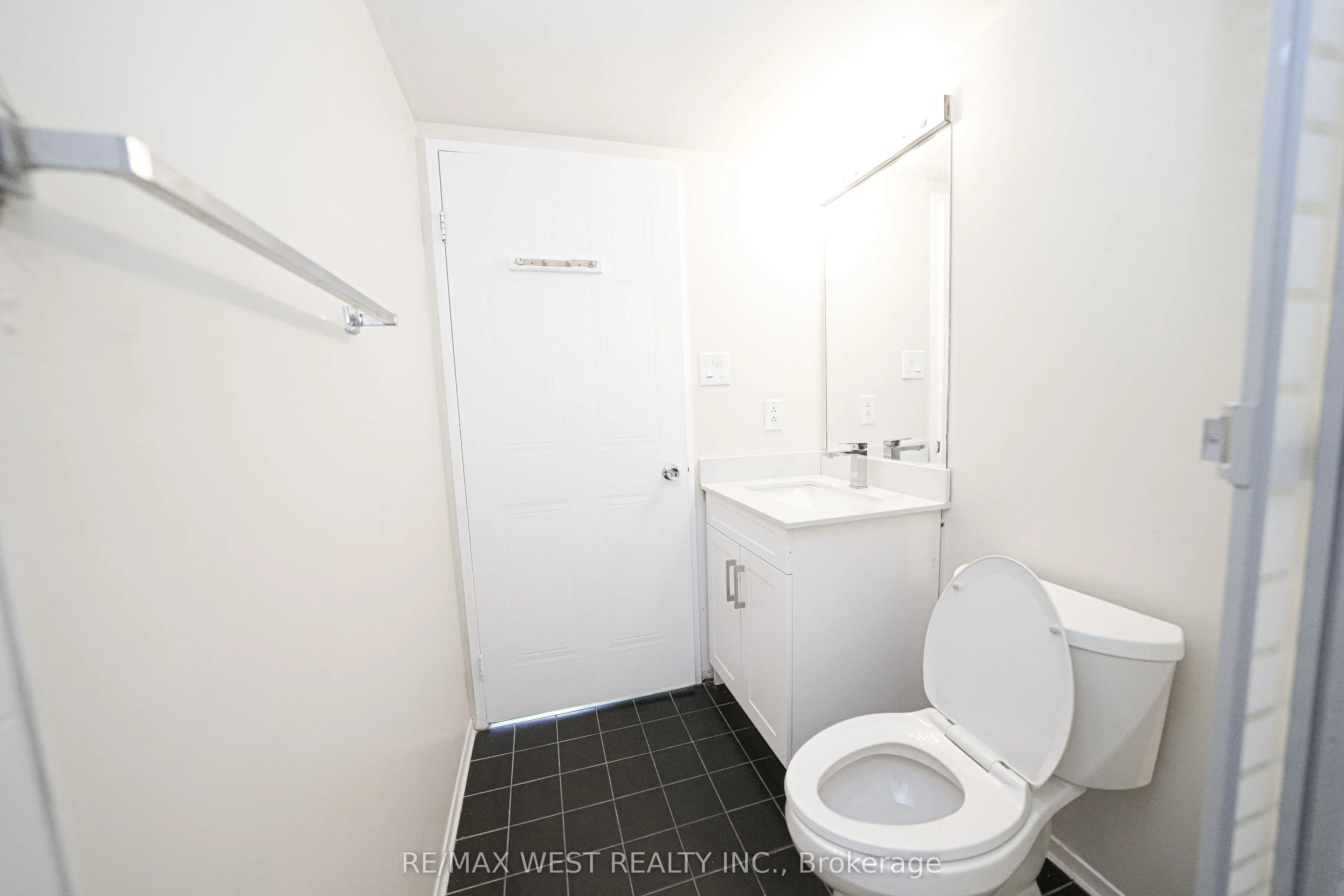 1470 Midland Avenue, #608