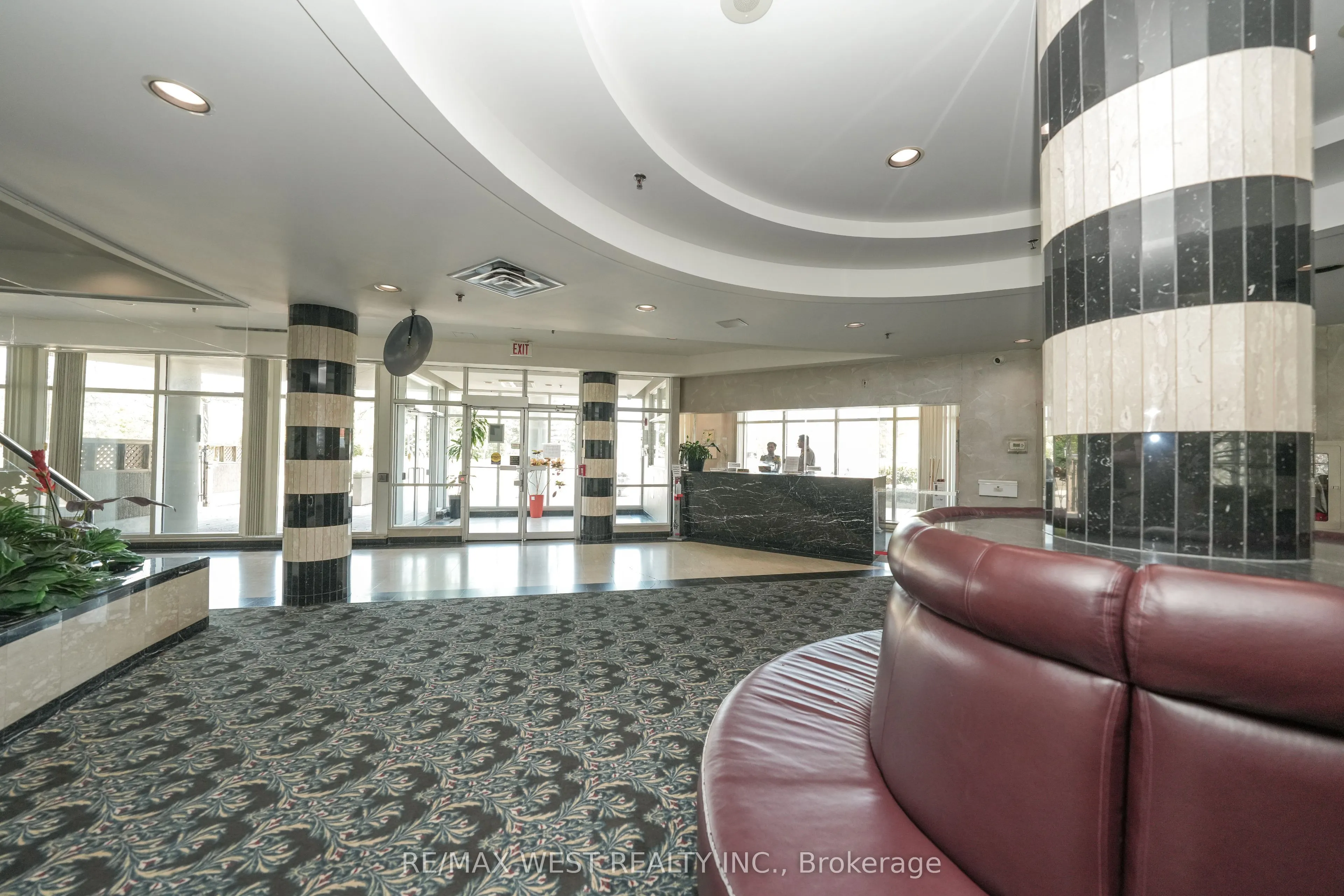 1470 Midland Avenue, #608