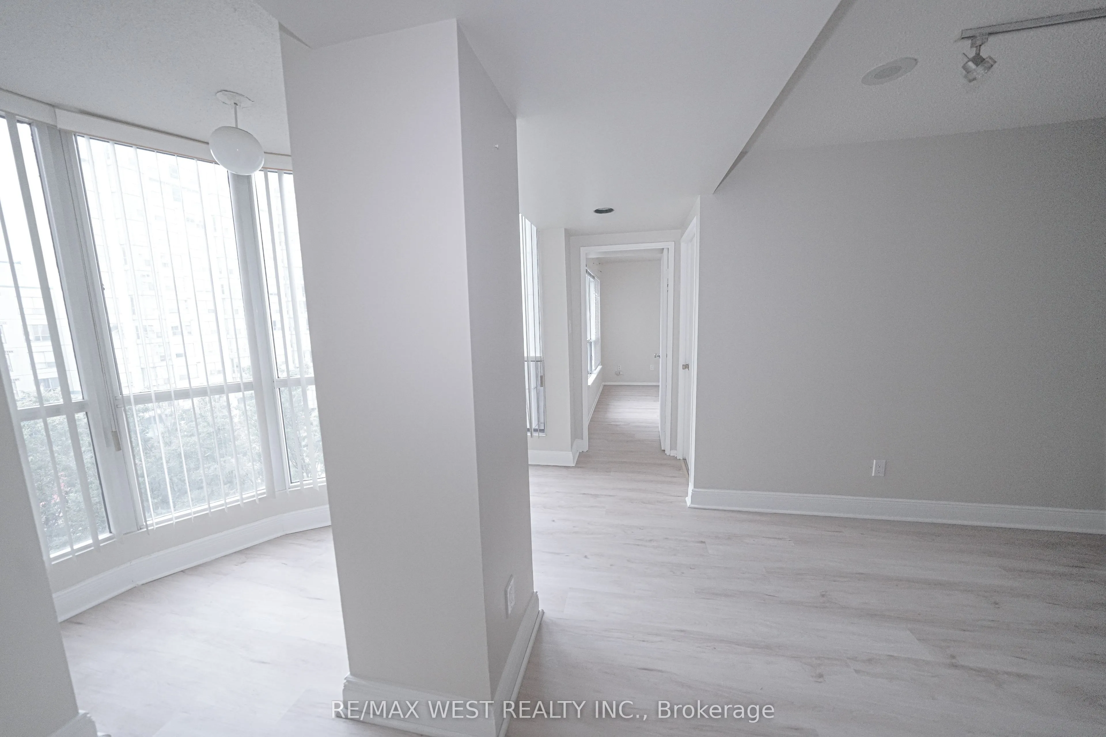 1470 Midland Avenue, #608
