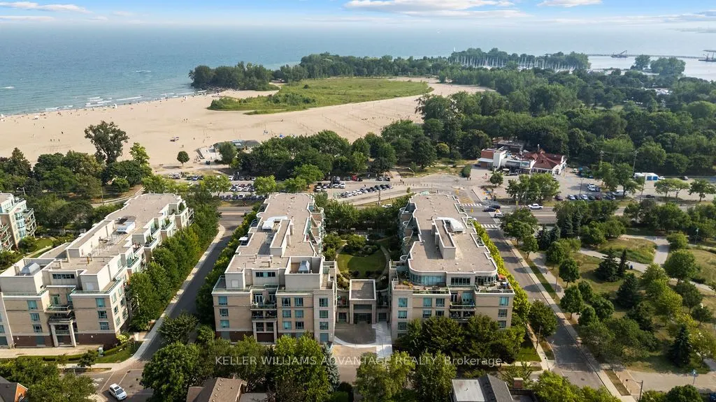 9 Boardwalk Drive, #111
