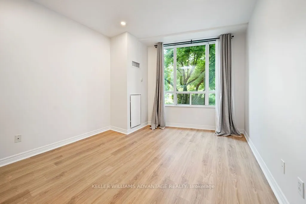 9 Boardwalk Drive, #111