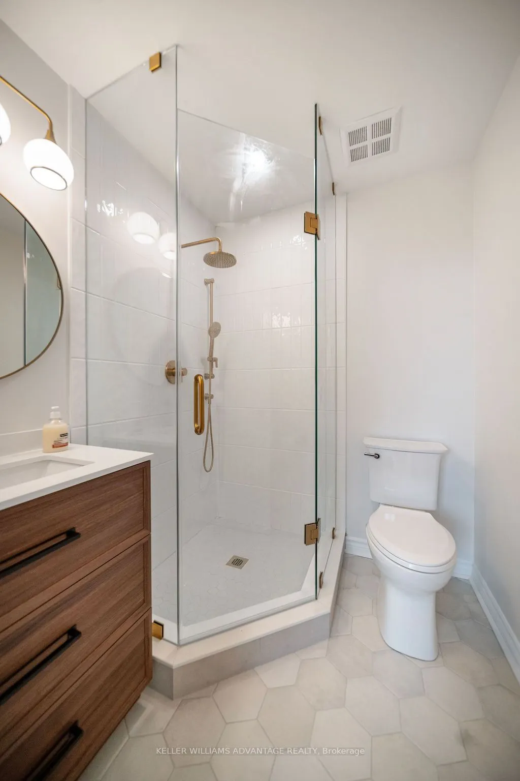 9 Boardwalk Drive, #111