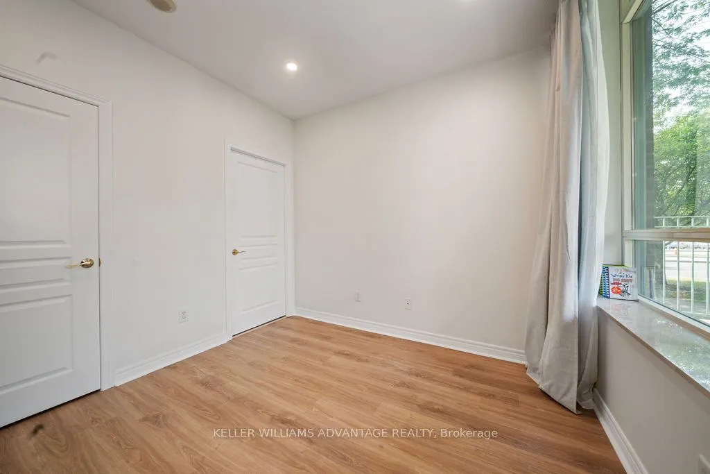 9 Boardwalk Drive, #111