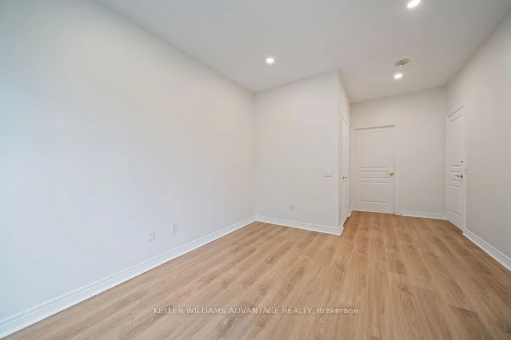 9 Boardwalk Drive, #111