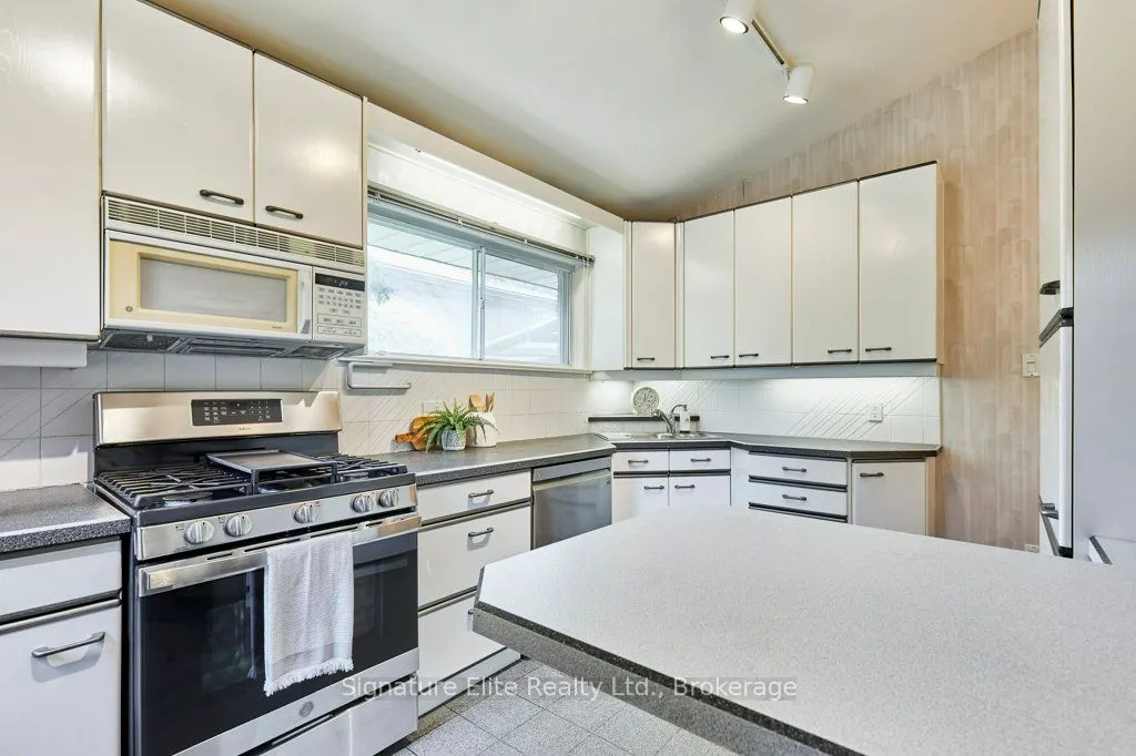 55 Gaiety Drive