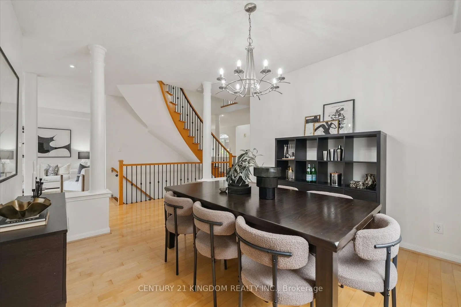 1839 Holbrook Court