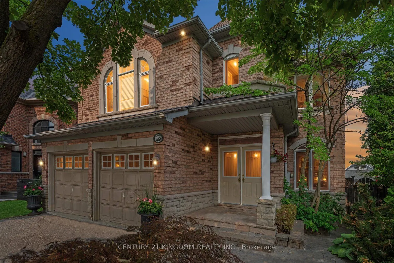 1839 Holbrook Court