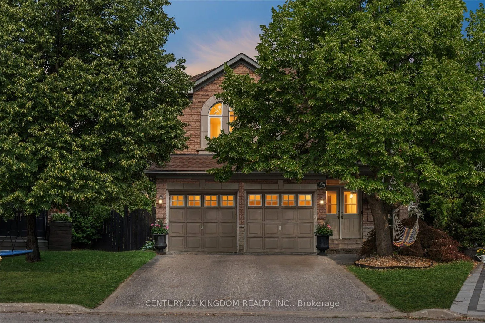 1839 Holbrook Court