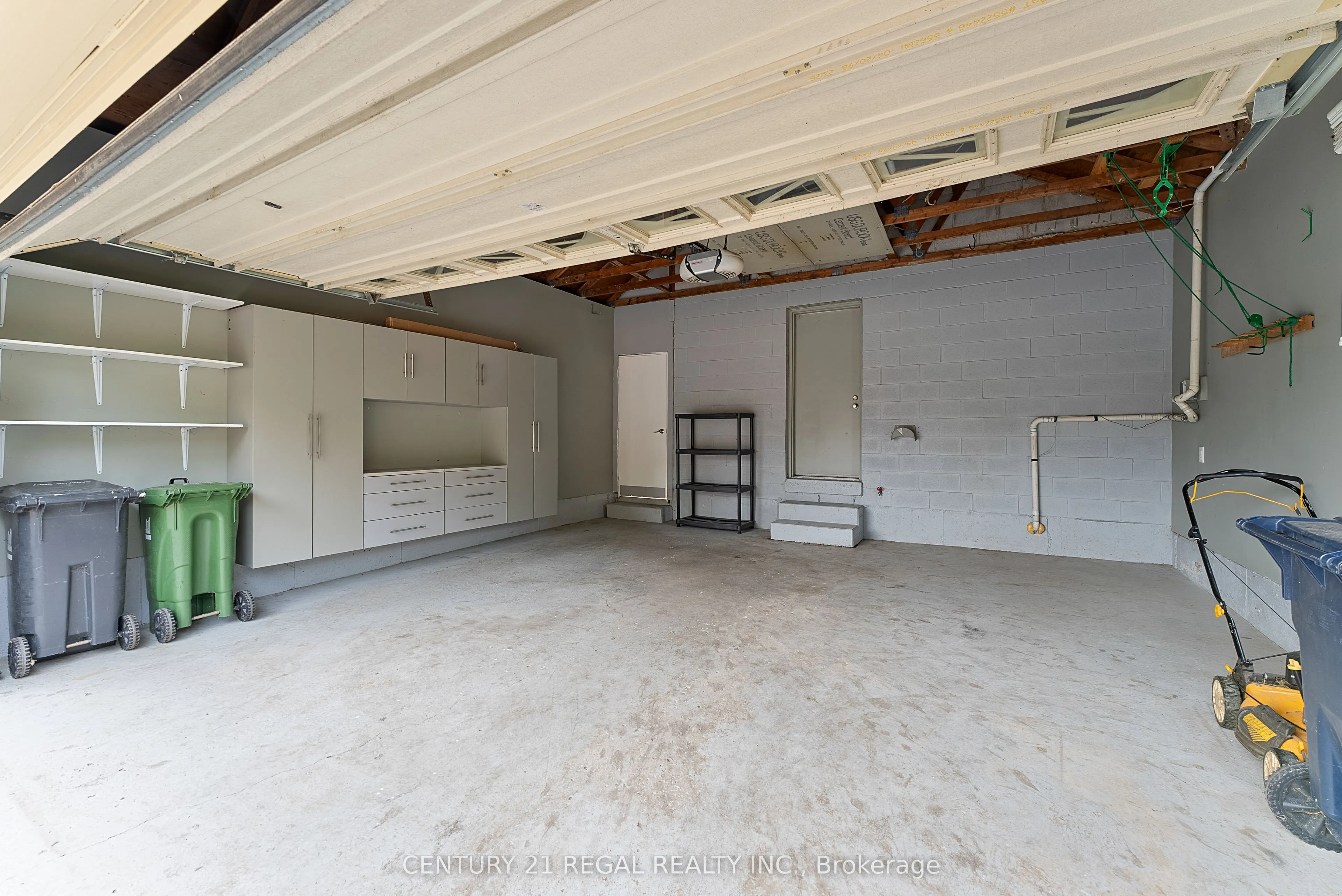 61 Broadbridge Drive