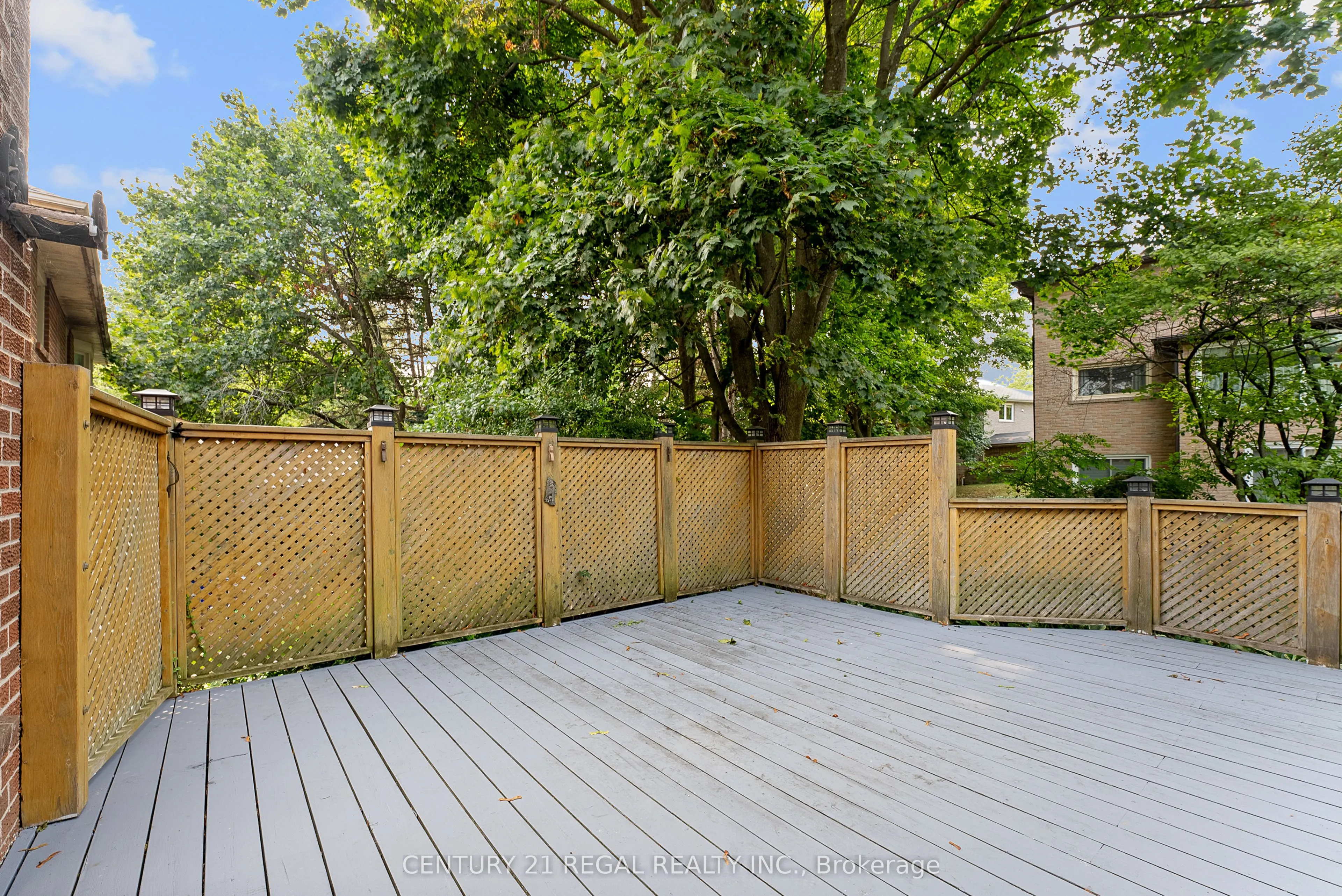 61 Broadbridge Drive