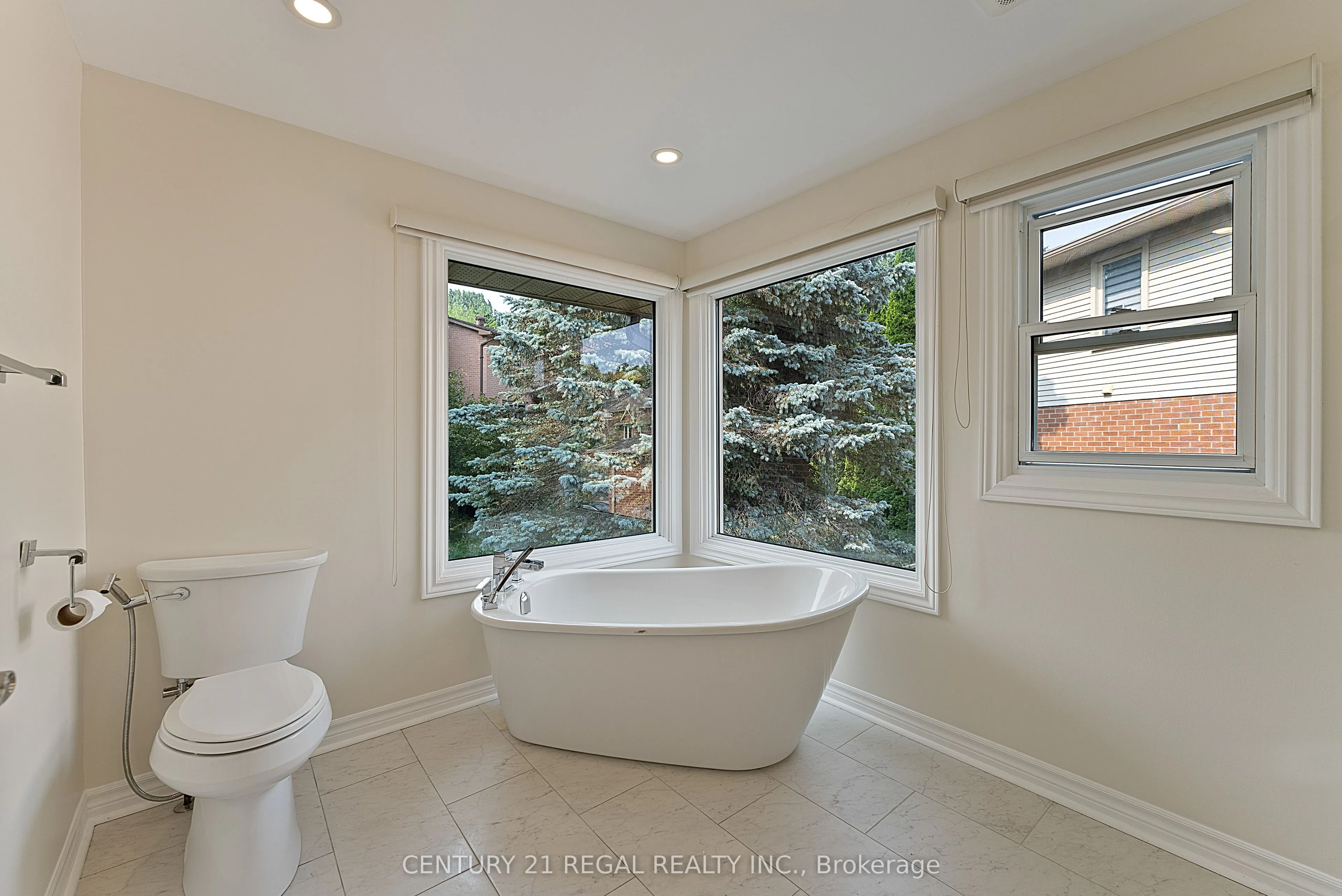 61 Broadbridge Drive