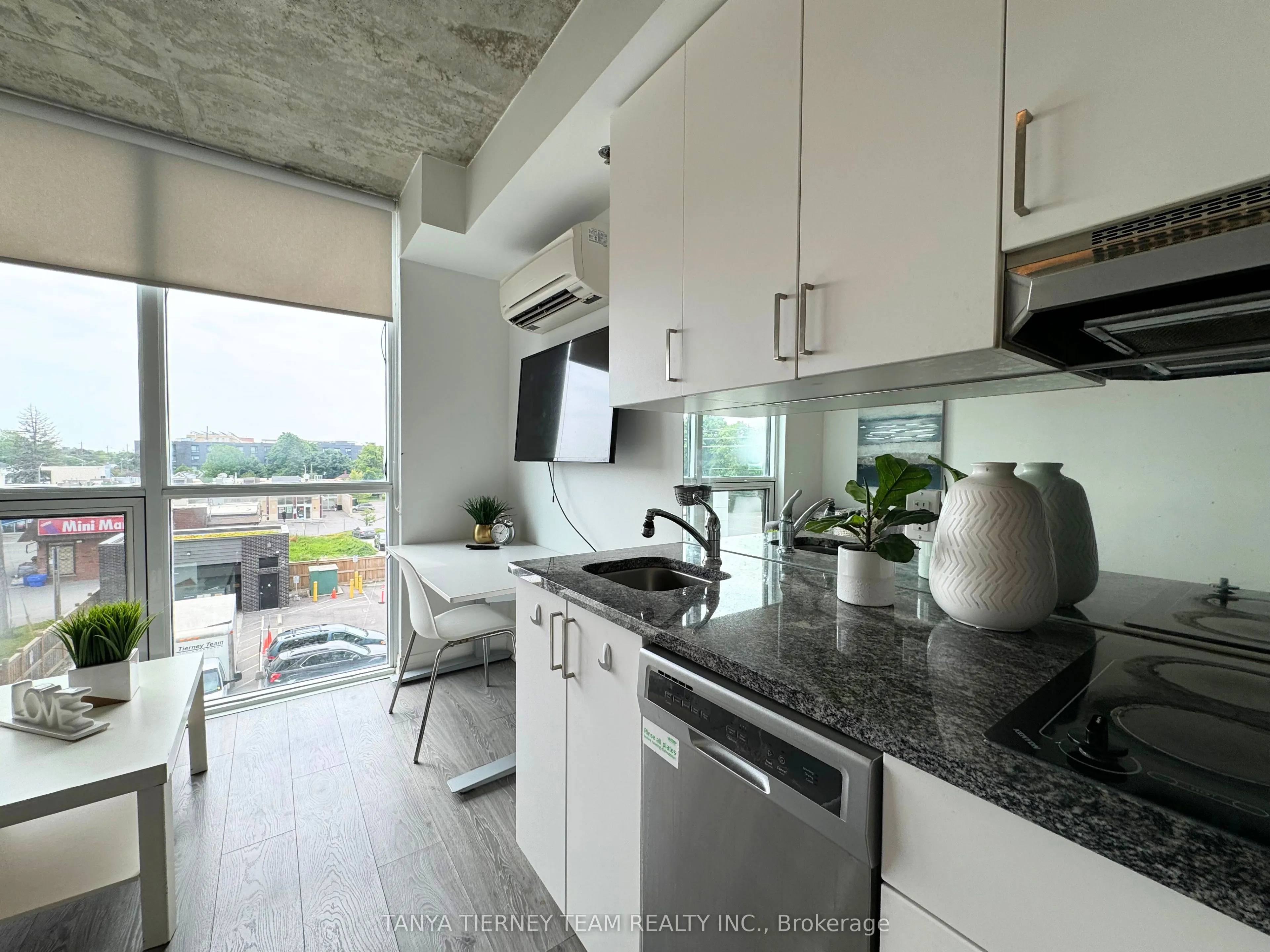 1900 Simcoe Street N, #535