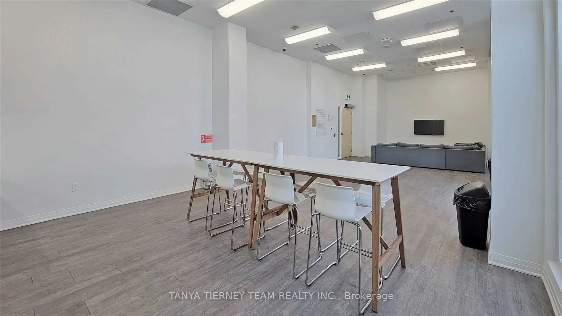 1900 Simcoe Street N, #535