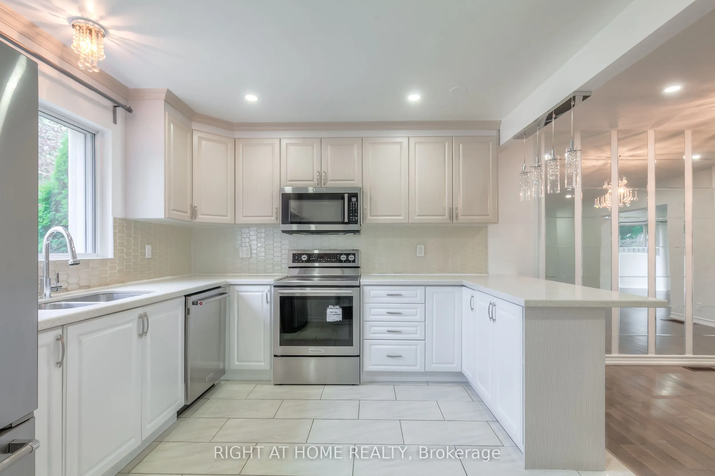 8 Madras Crescent