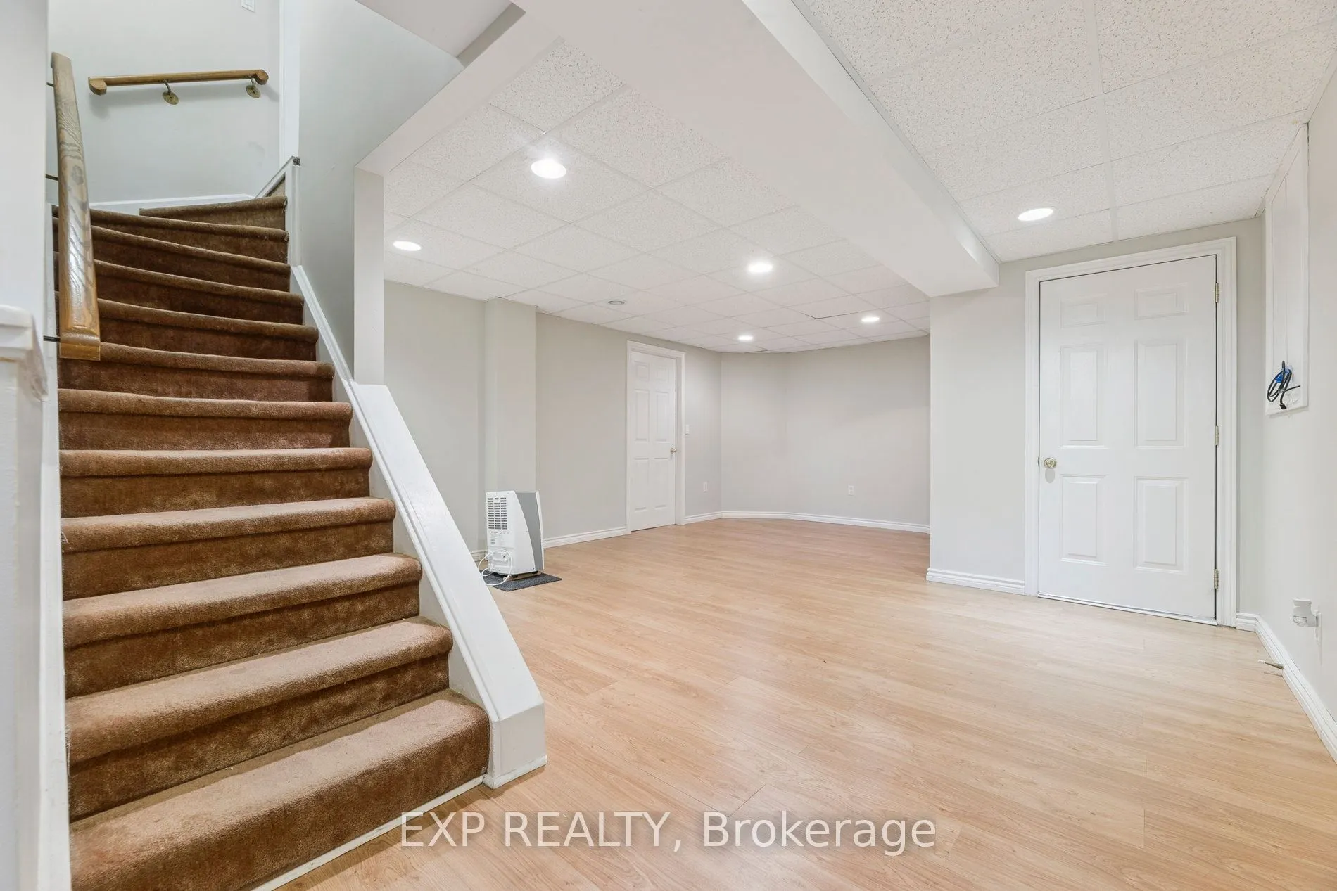 8 Martinet Street