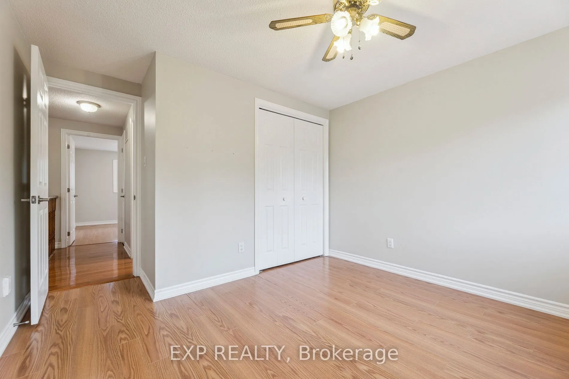 8 Martinet Street
