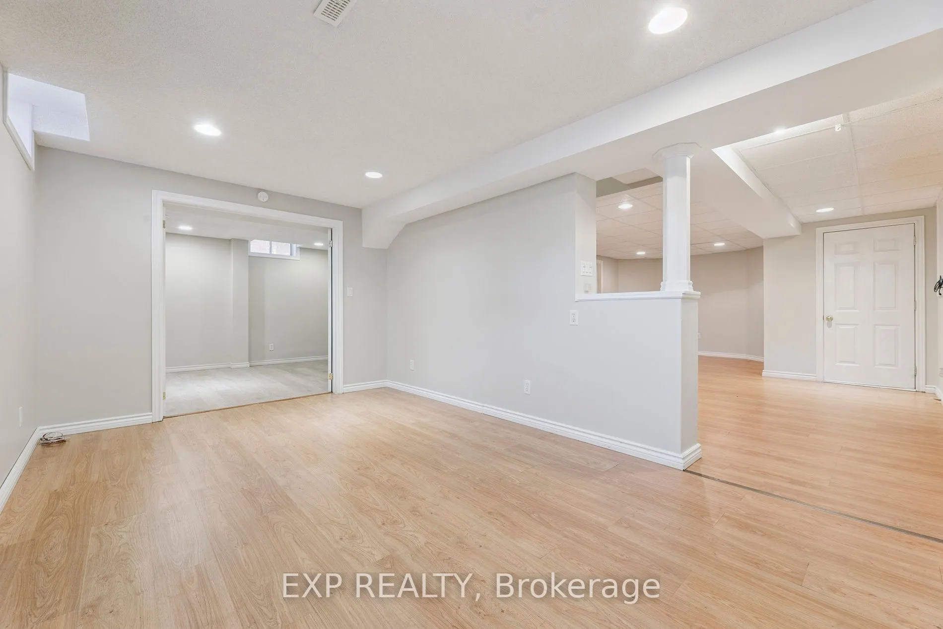 8 Martinet Street