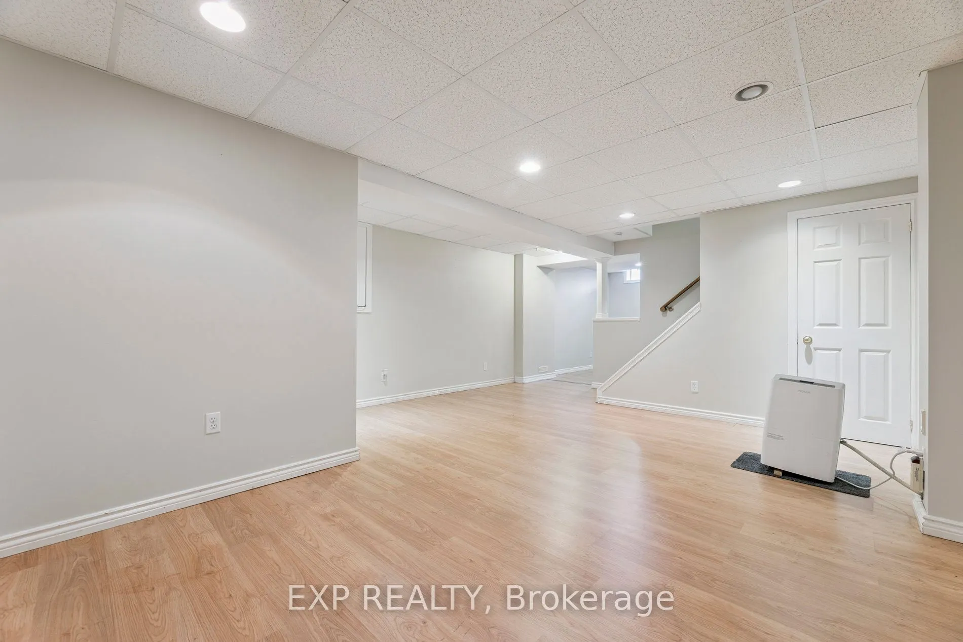 8 Martinet Street