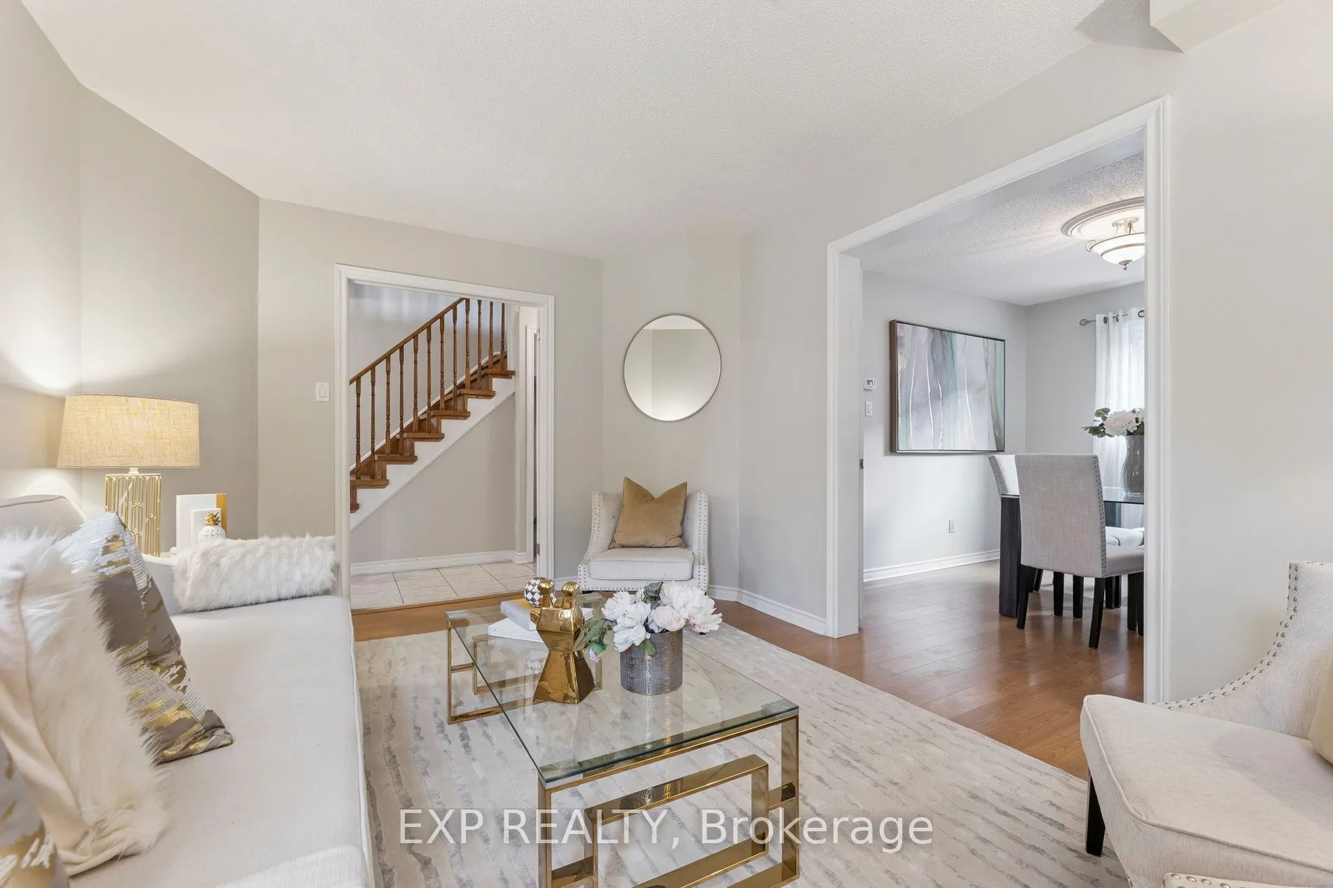 8 Martinet Street