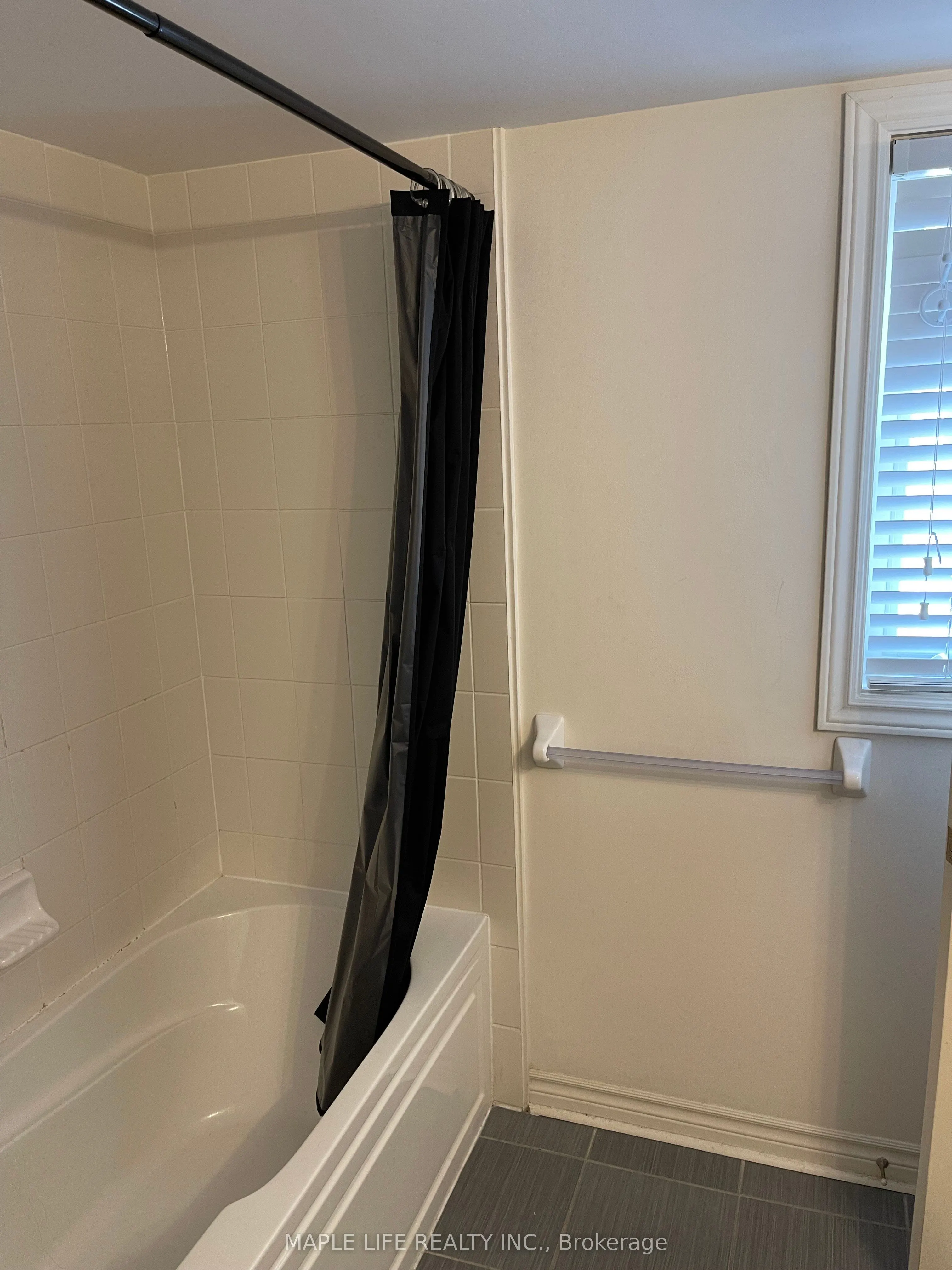 12 EATON PARK Lane E, #8