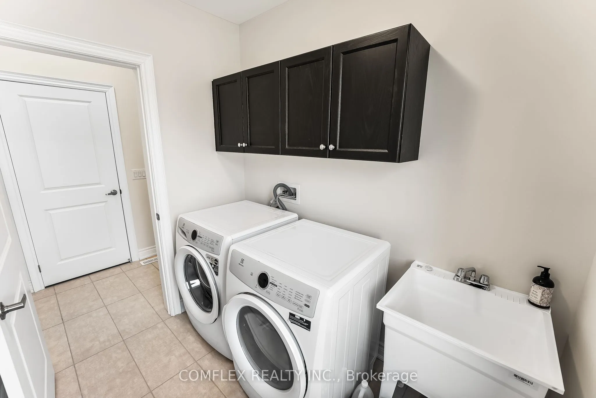 2832 Tippett Mews