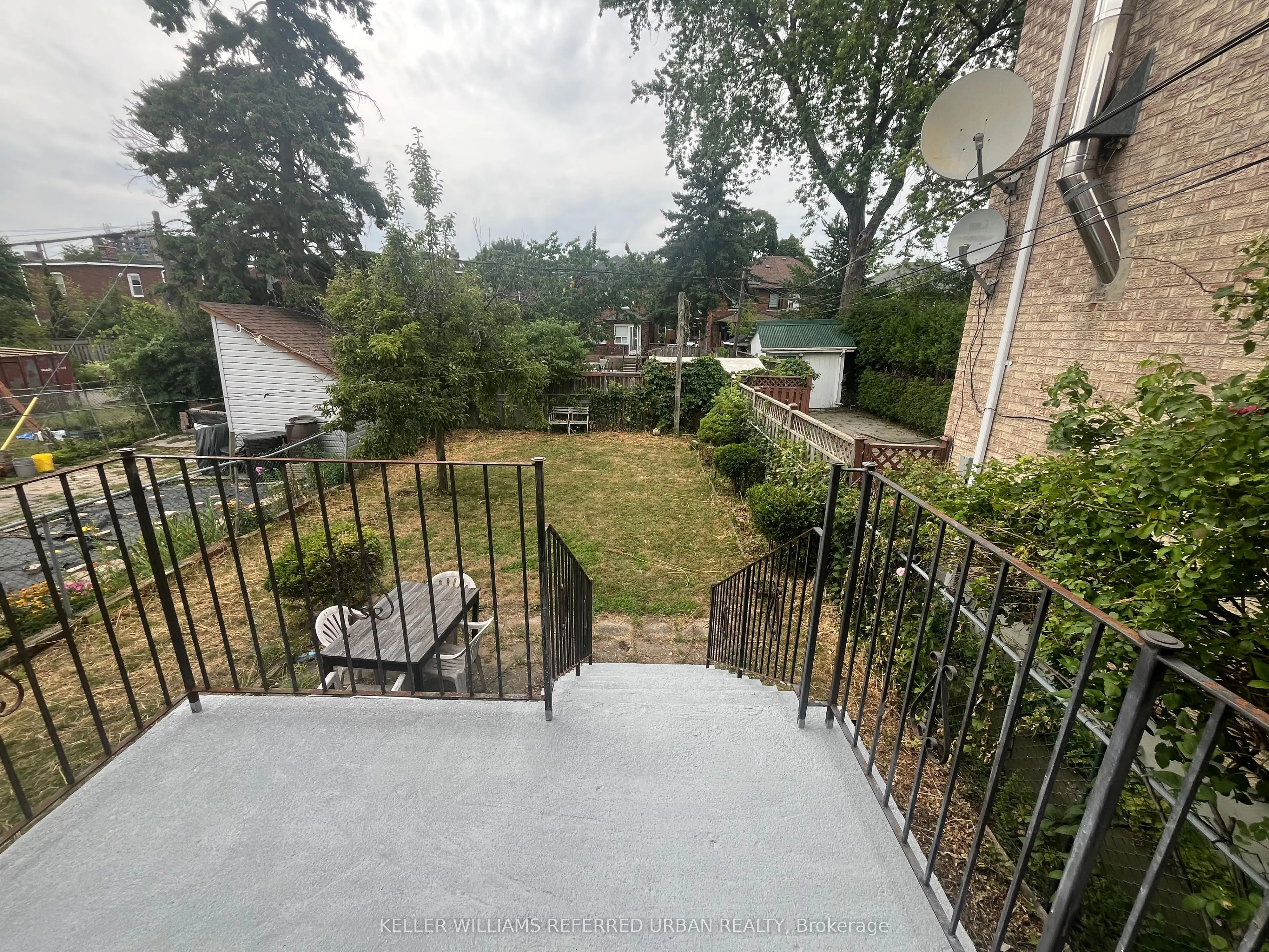 222 Mortimer Avenue, #Main