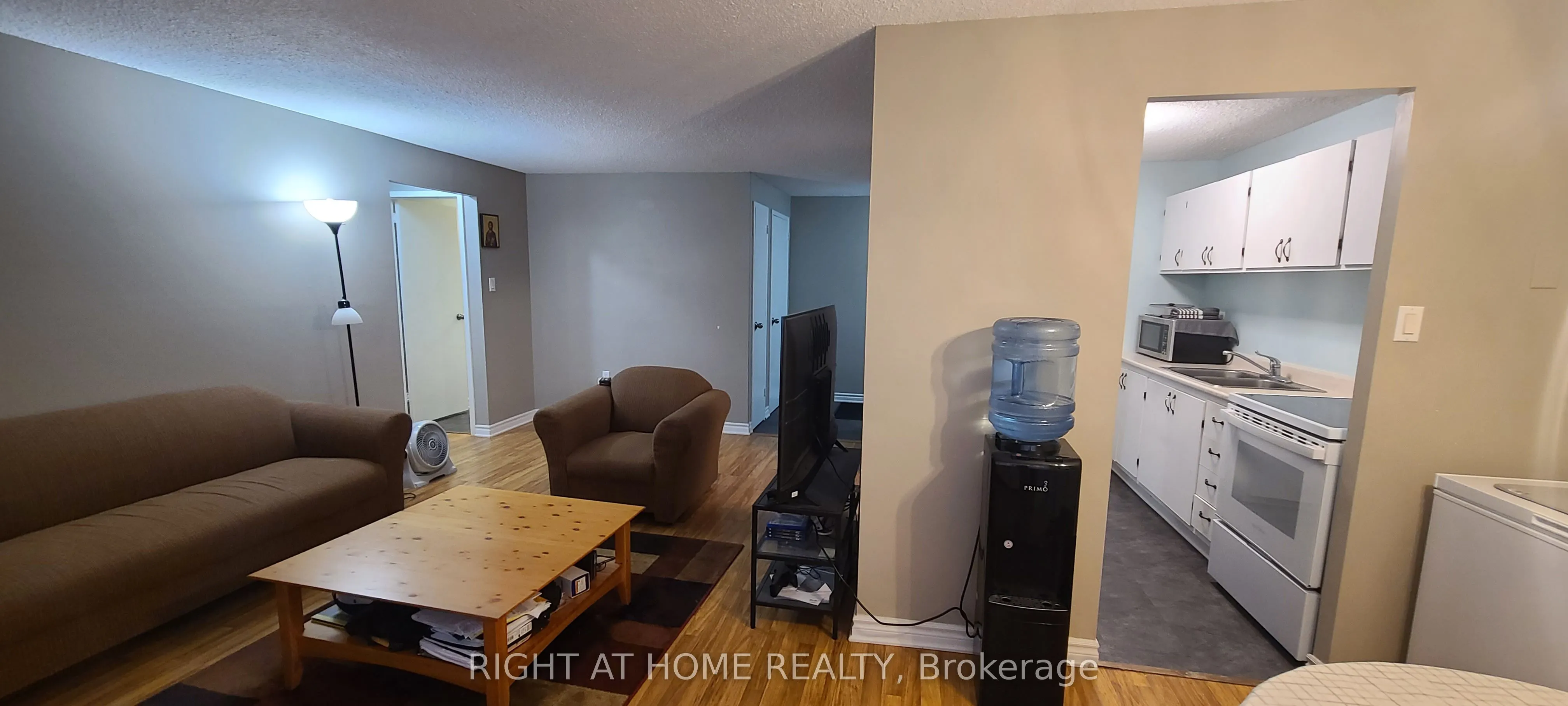 936 Glen Street, #414