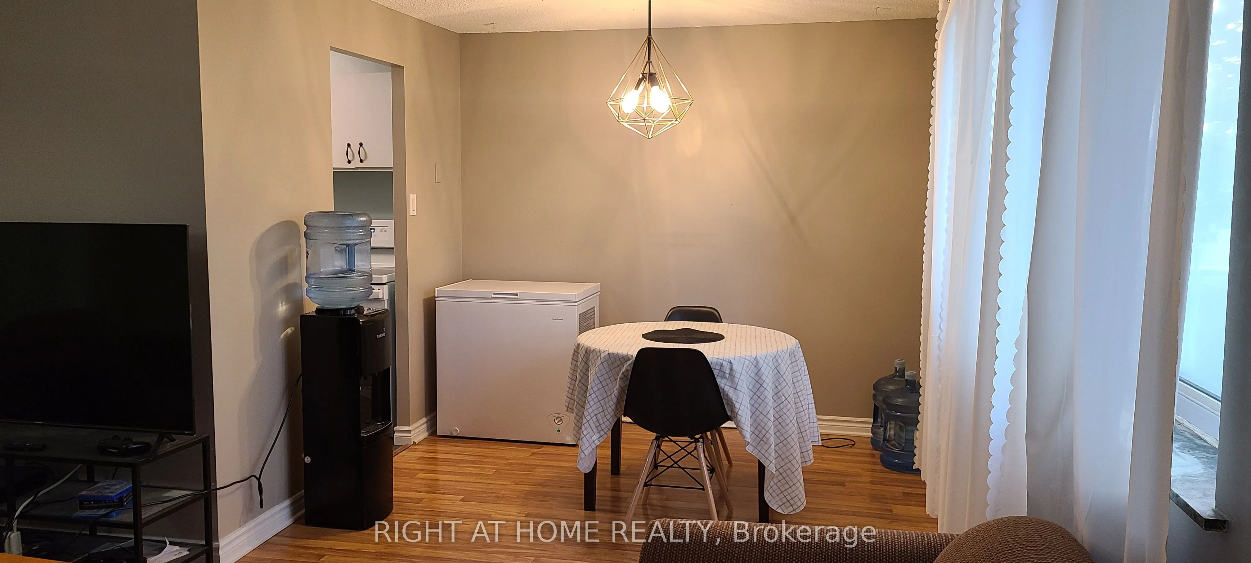 936 Glen Street, #414