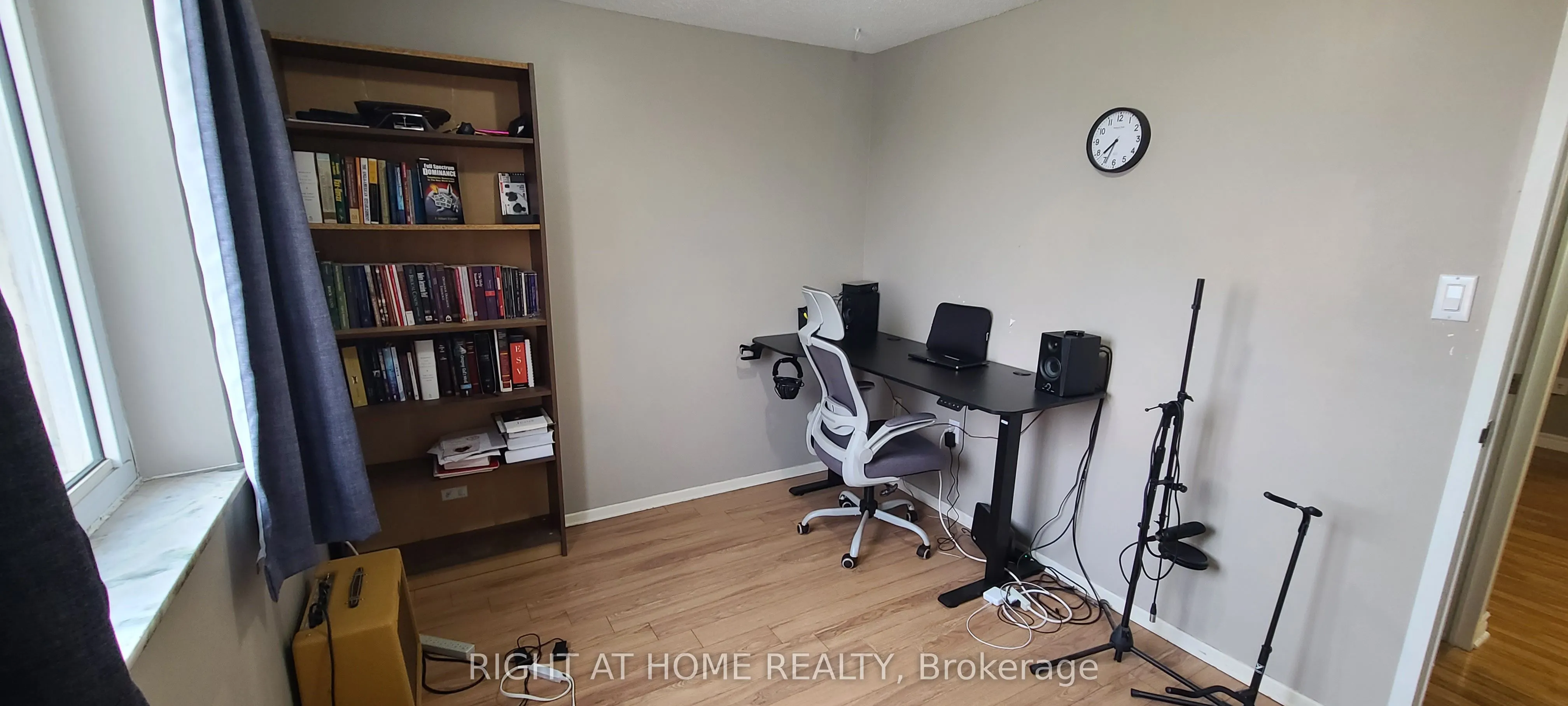 936 Glen Street, #414