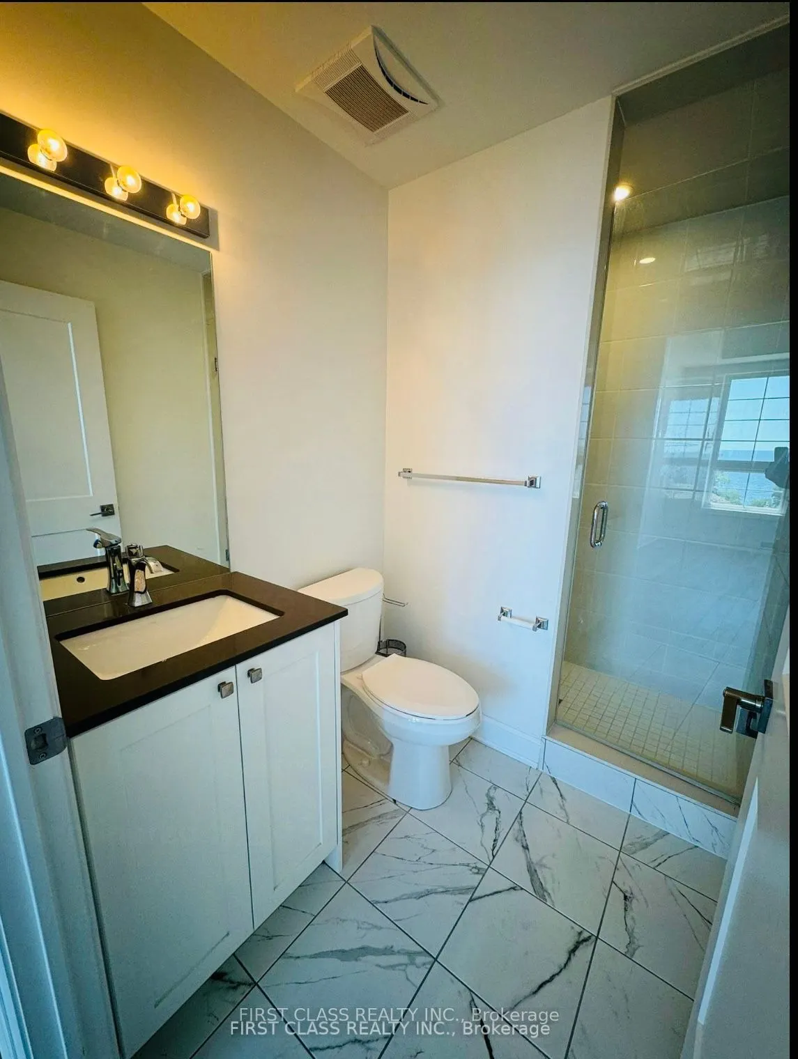 50 lakebreeze Drive S, #408