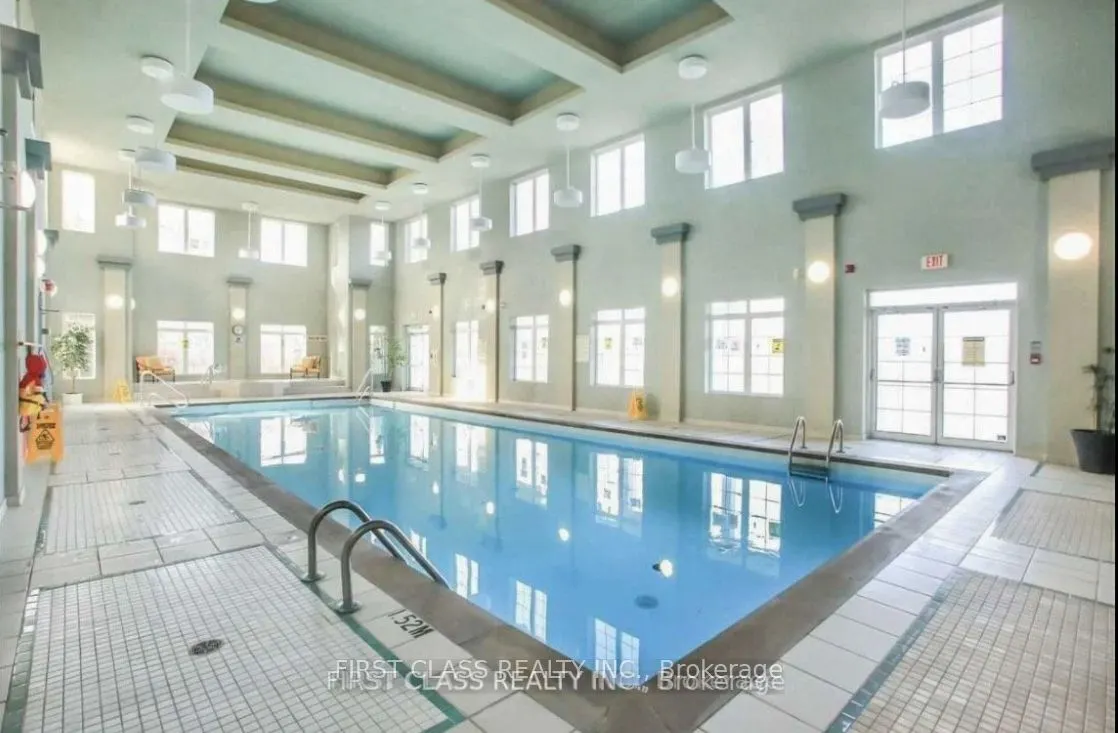 50 lakebreeze Drive S, #408