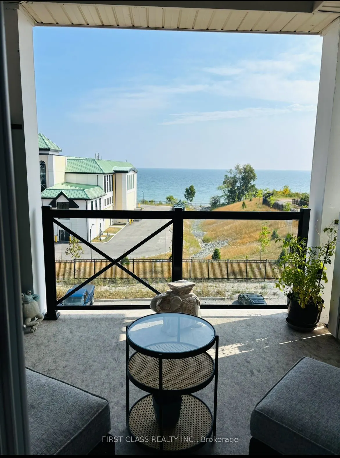 50 lakebreeze Drive S, #408